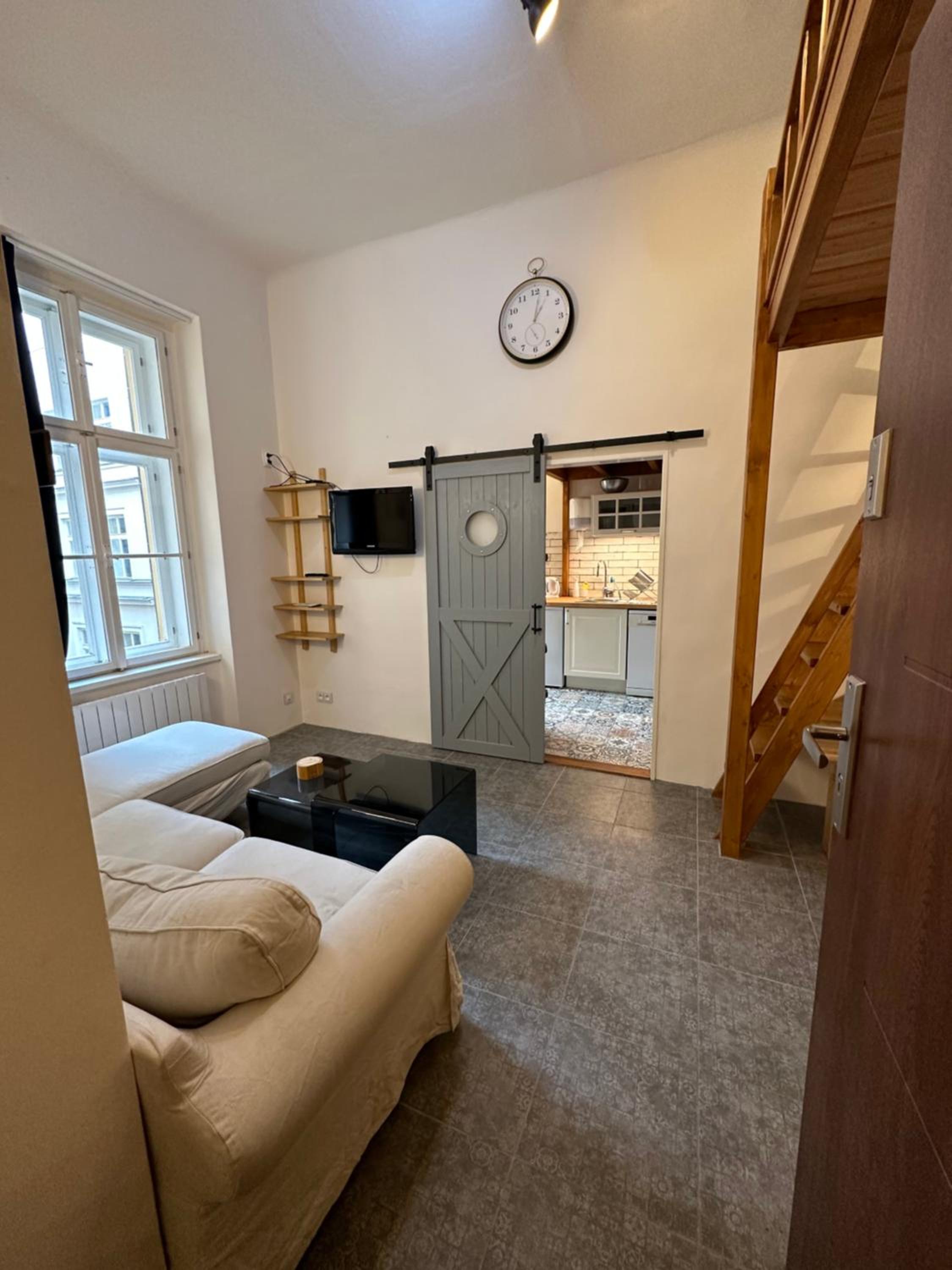 Cozy New Loft Apartment