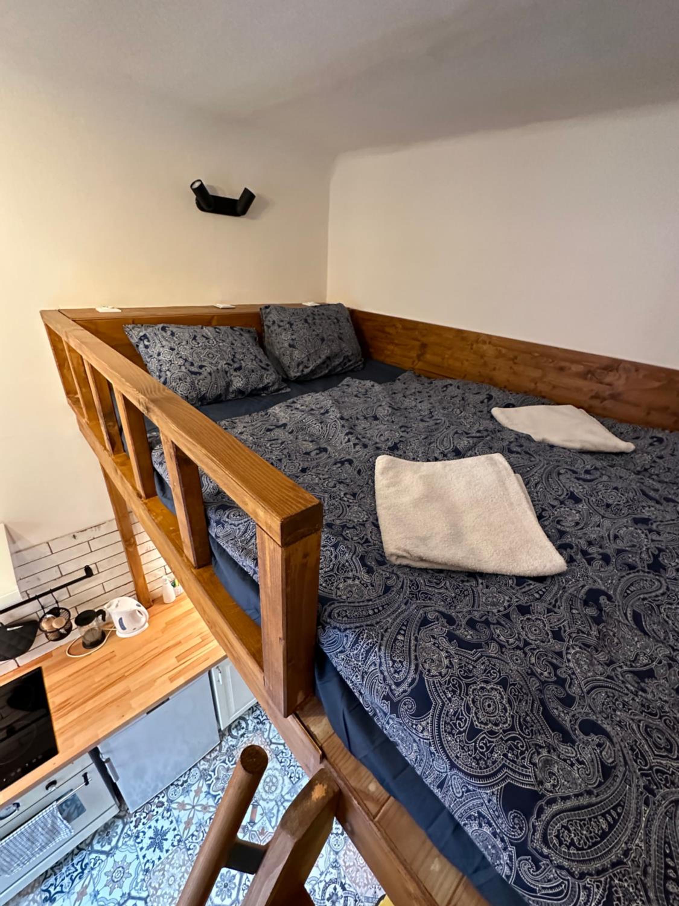 Cozy New Loft Apartment
