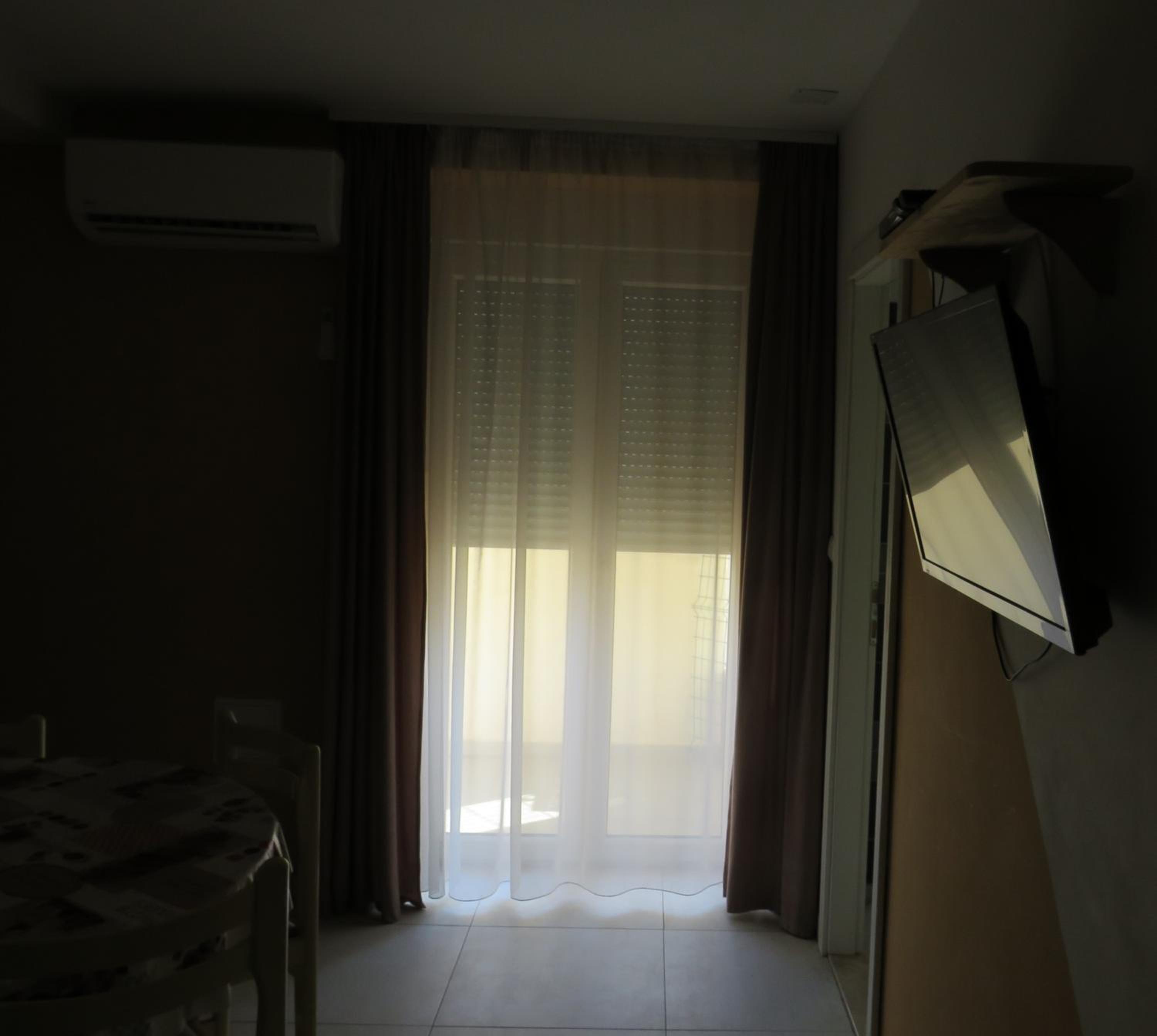 Split Apartments MICI