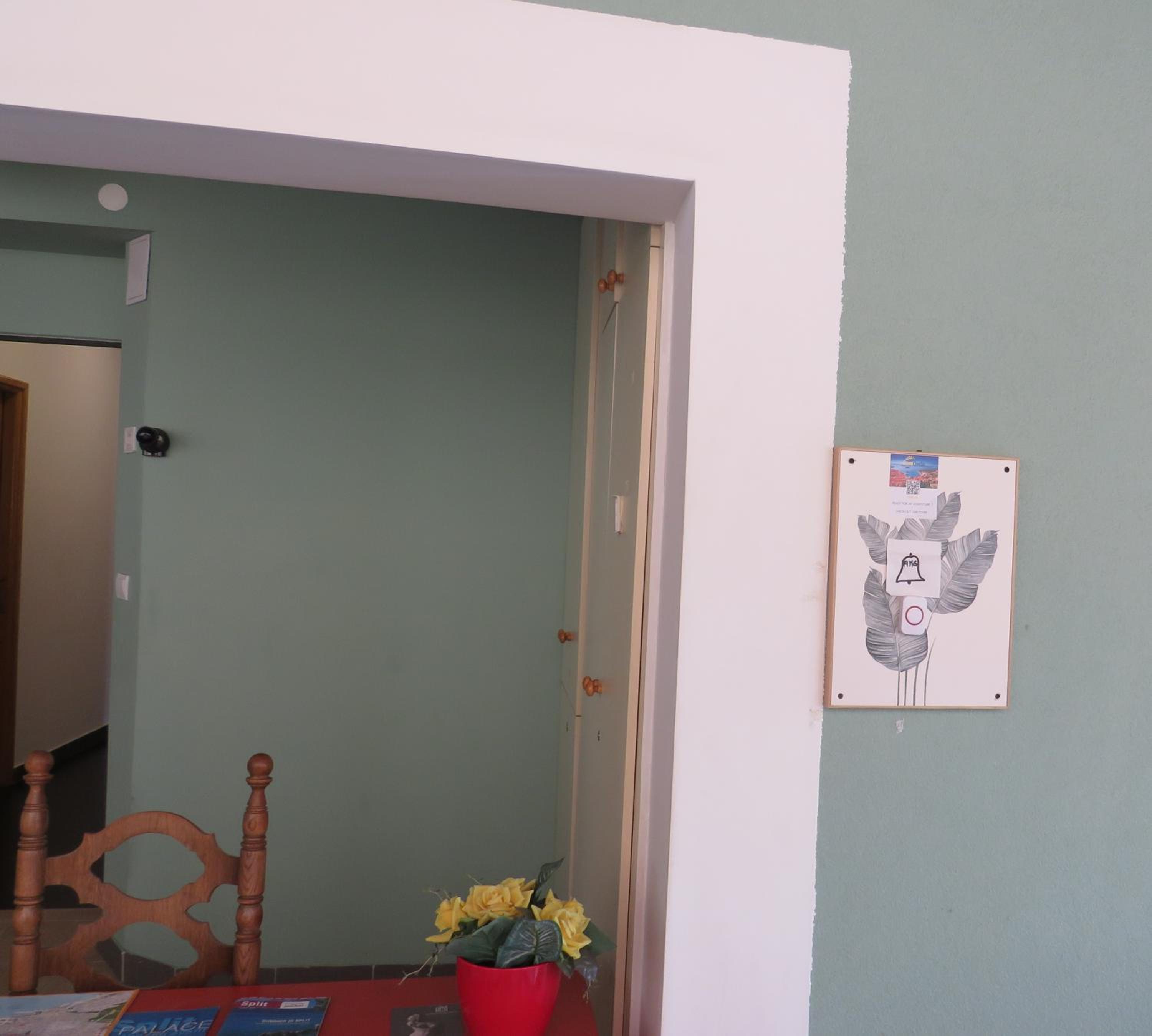 Split Apartments MICI