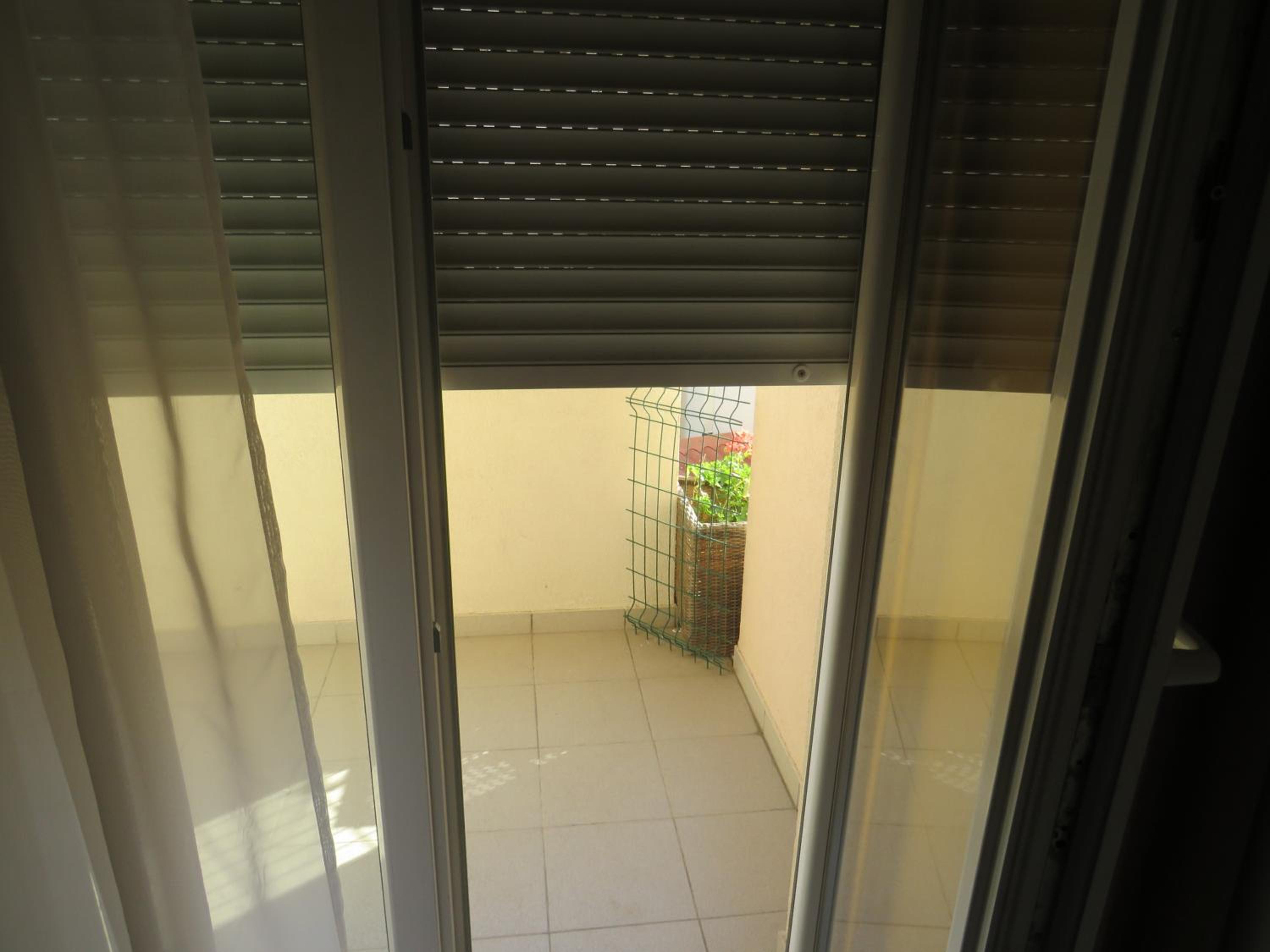 Split Apartments MICI