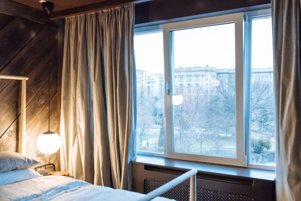 Luxury Downtown view 5