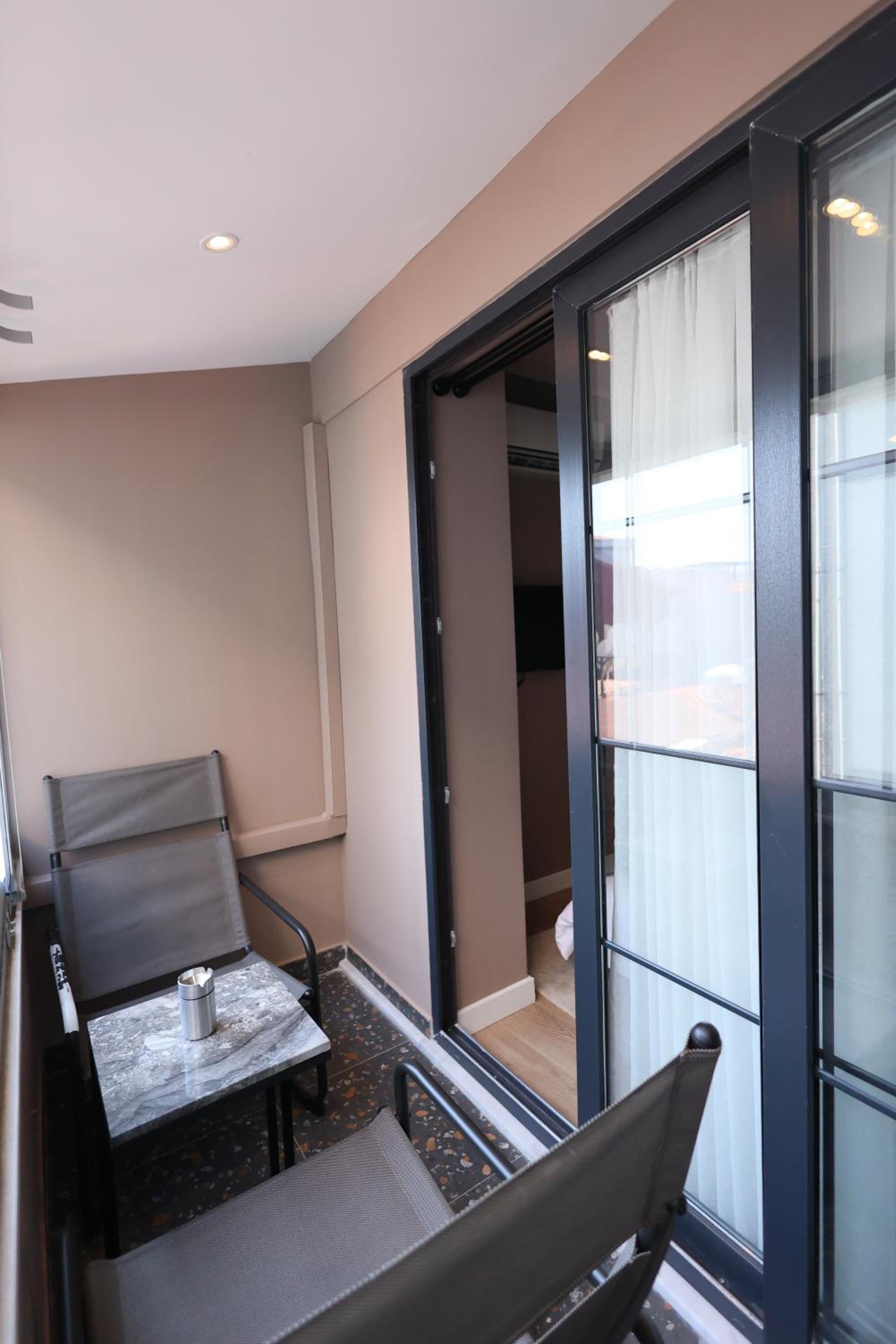 CLK Suites Hotel