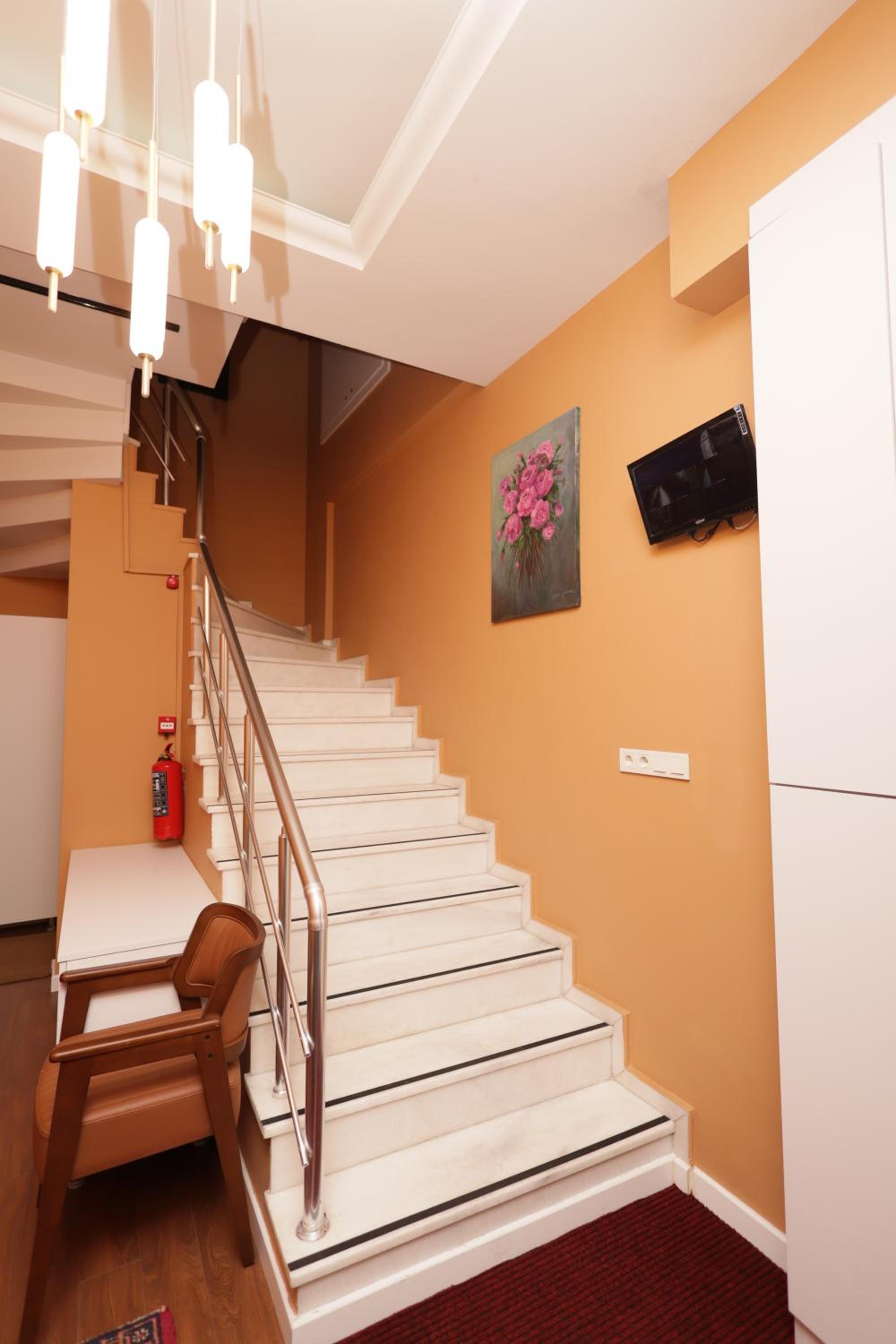 CLK Suites Hotel