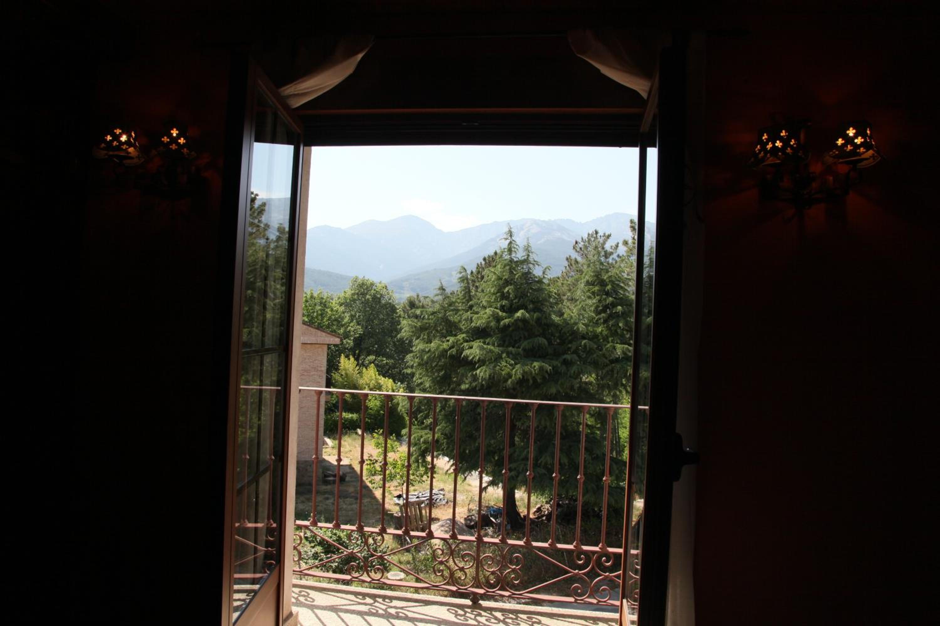Photo 27