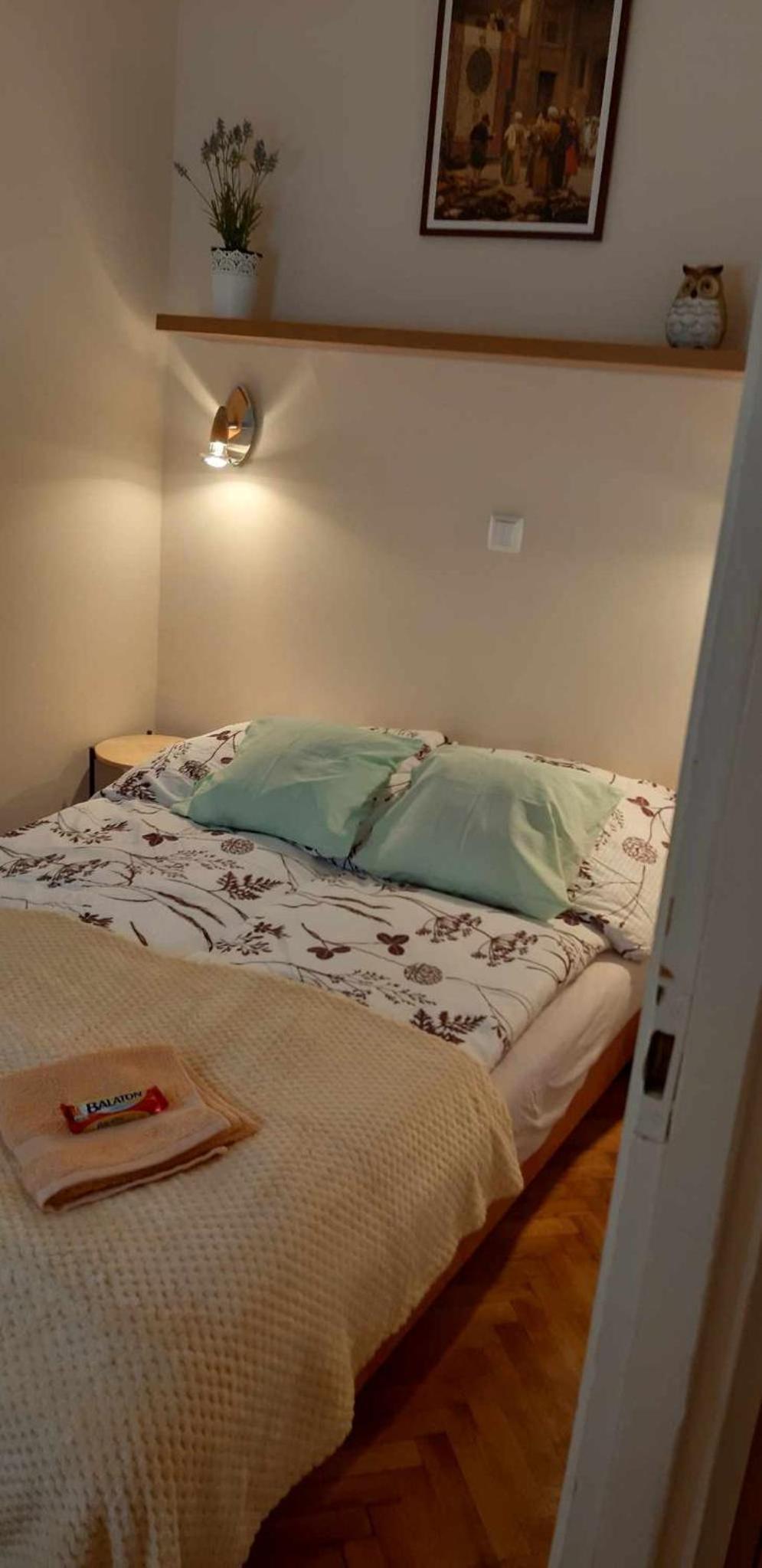 Rosy Apartman