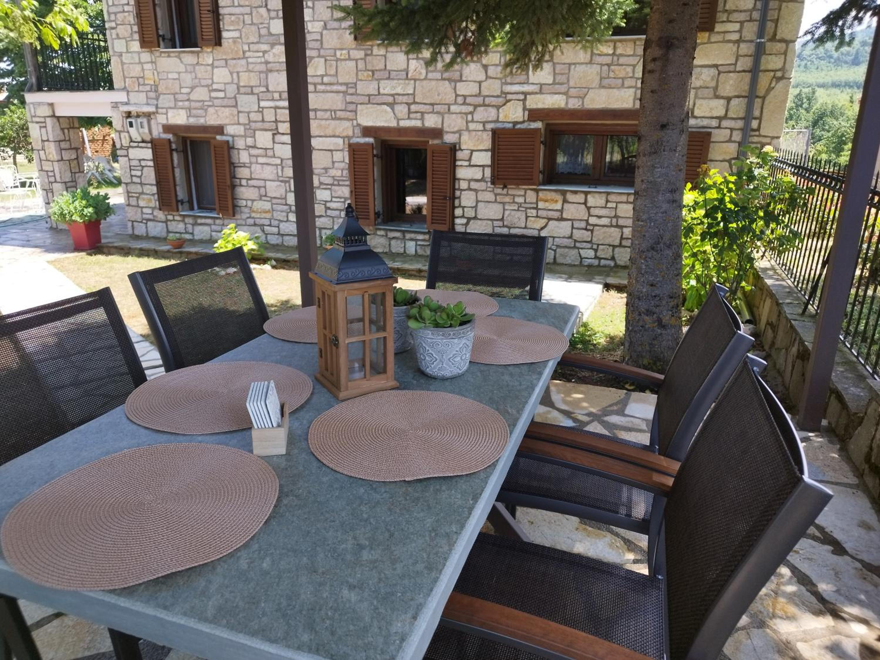 Cosy lake house, μια ανάσα πριν τη λίμνη view 2