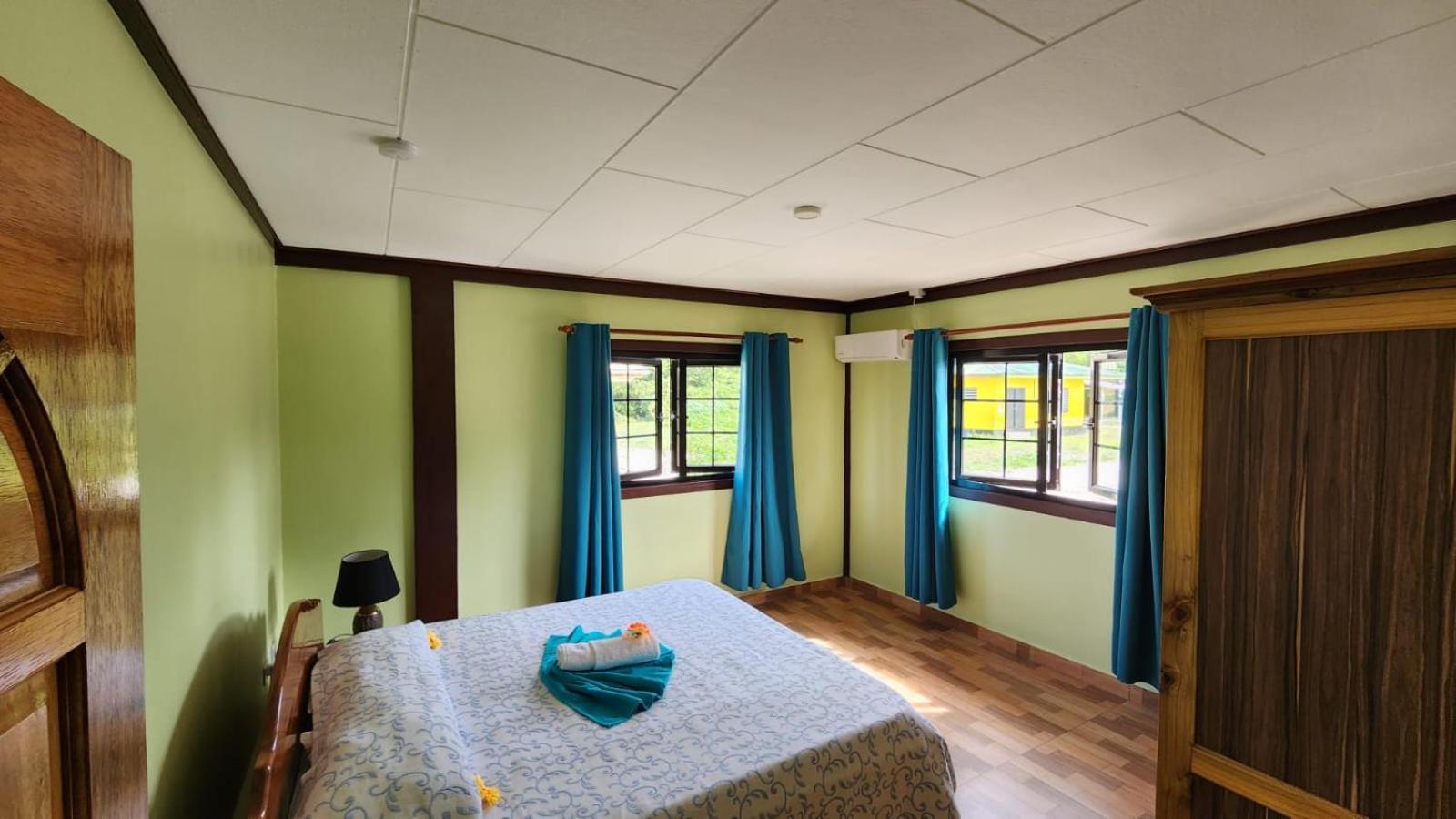 Lianita's Cottage (Selfcatering)