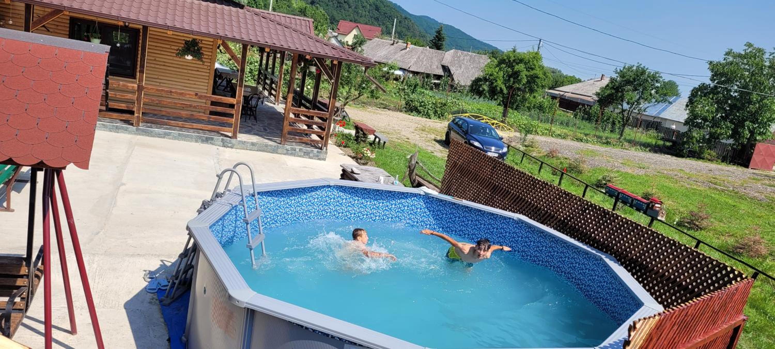 Cabana Lunca view 3