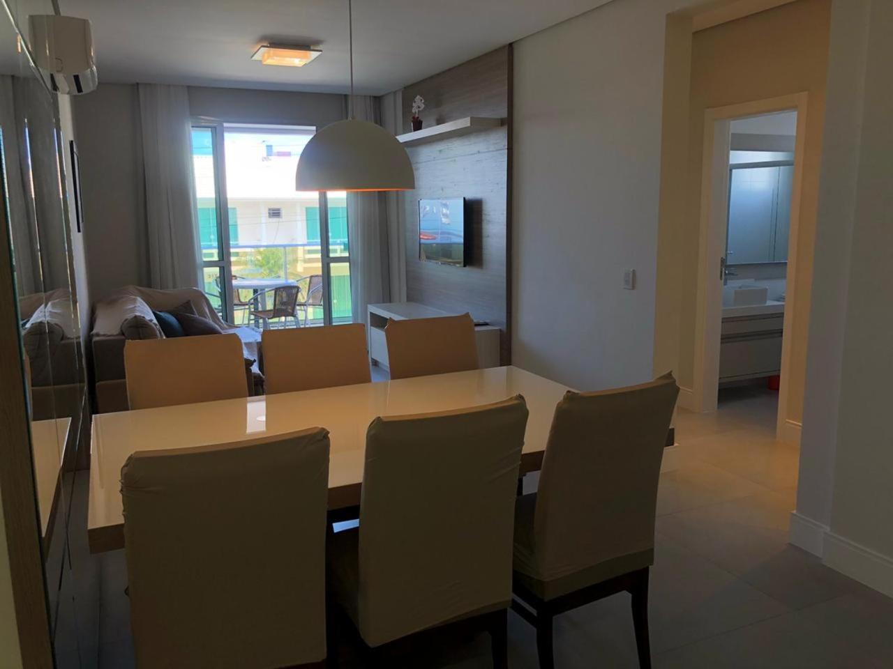 Apartamento amplo bem equipado