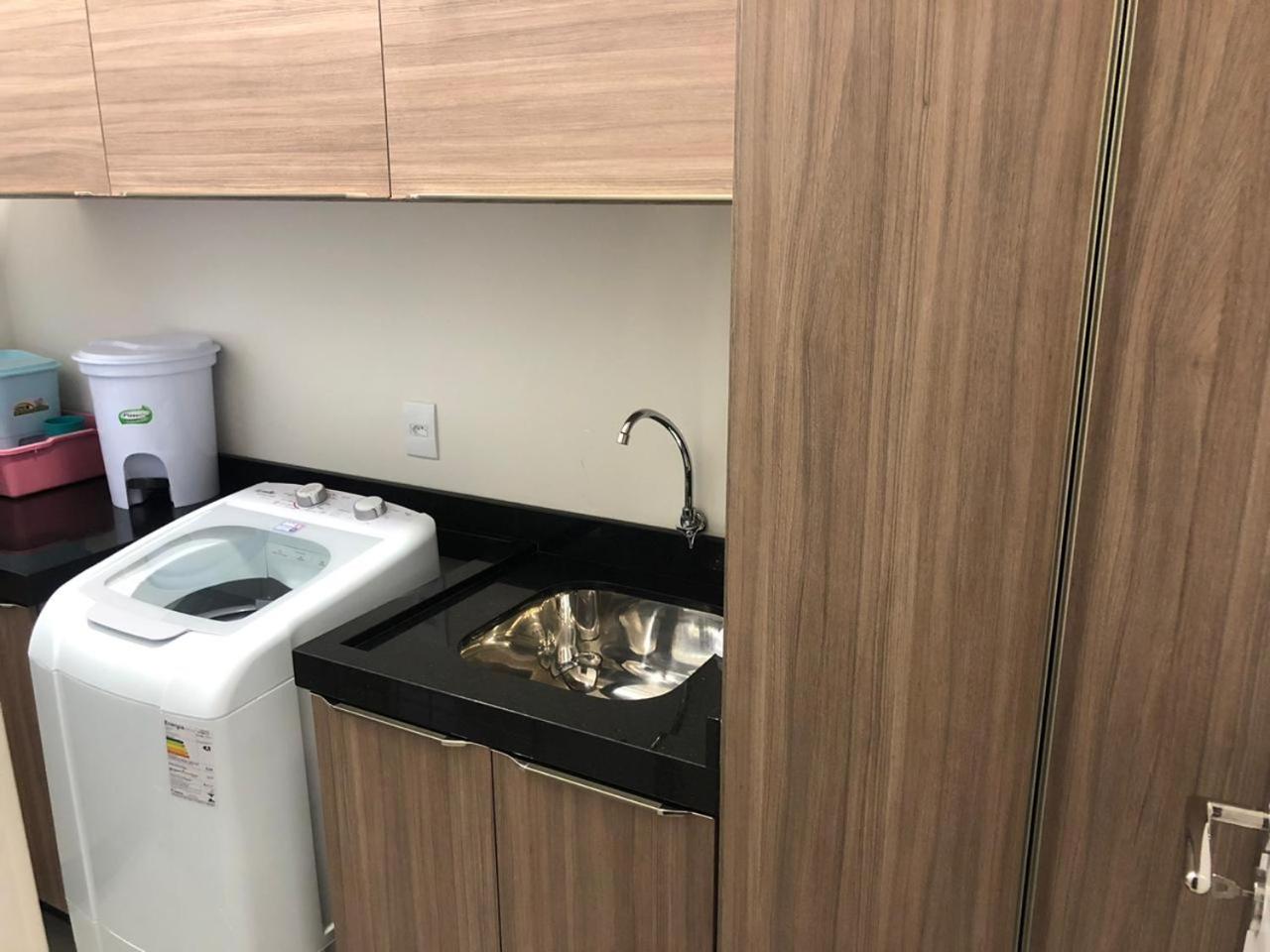 Apartamento amplo bem equipado