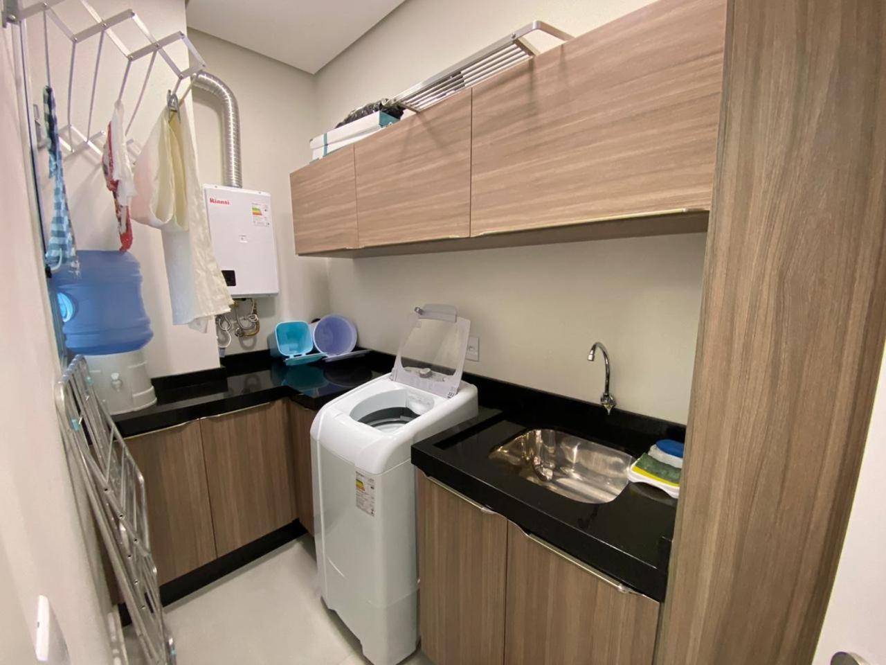 Apartamento amplo bem equipado