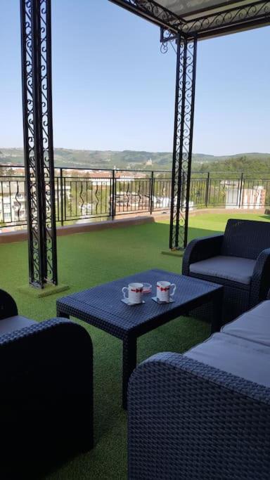 UNIQUE Studio- Great Balcony and View! PARKING possibility!