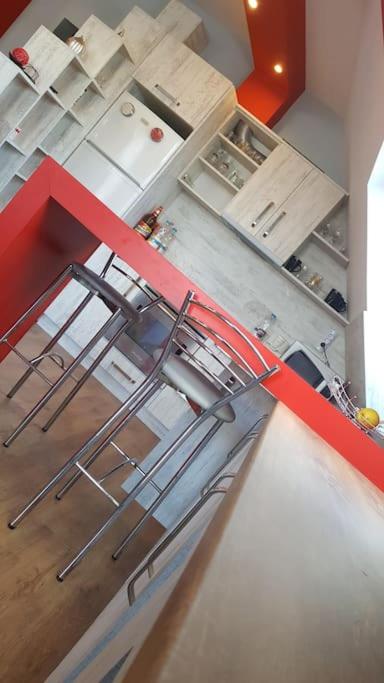 UNIQUE Studio- Great Balcony and View! PARKING possibility!