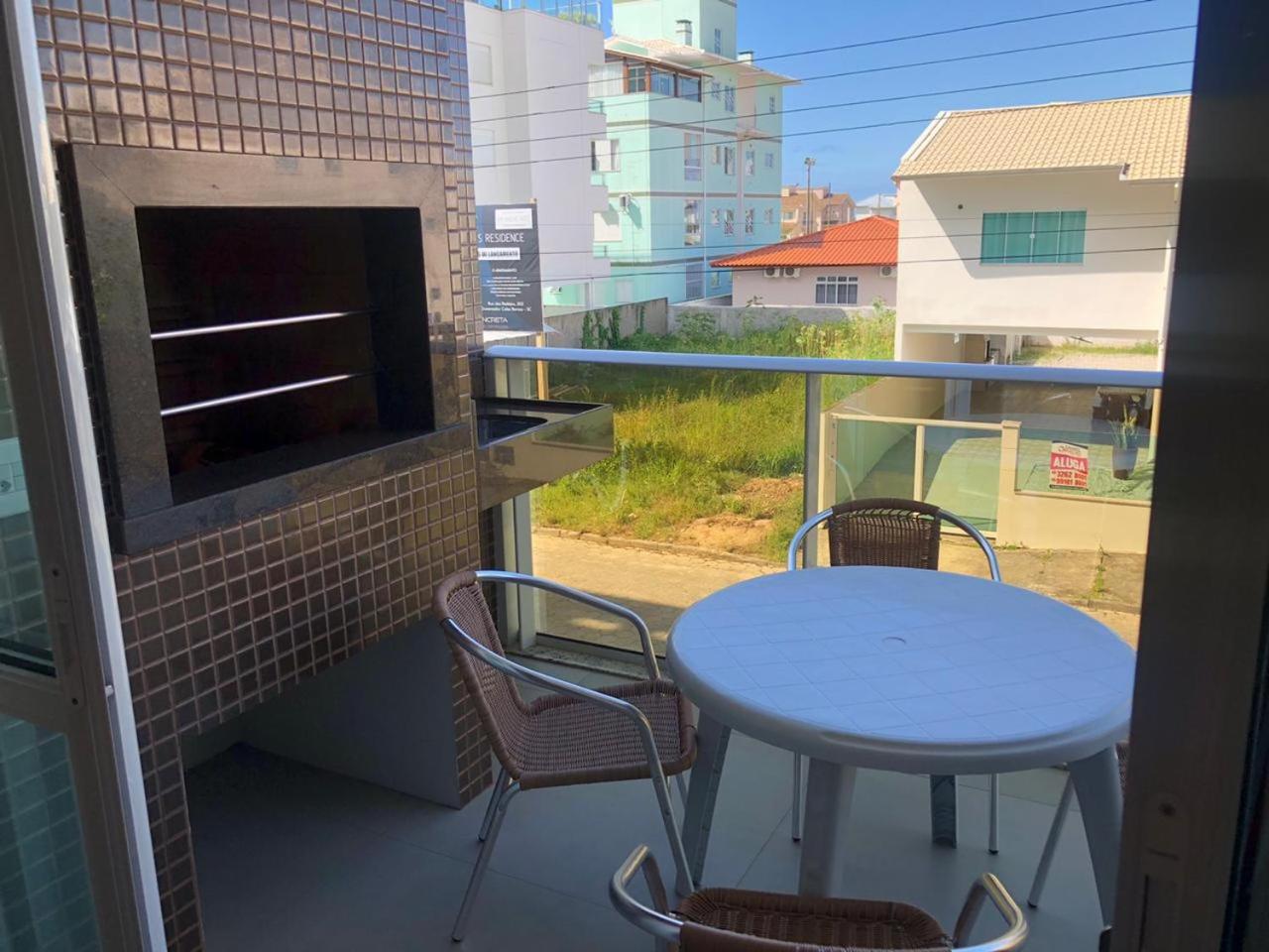 Apartamento amplo bem equipado