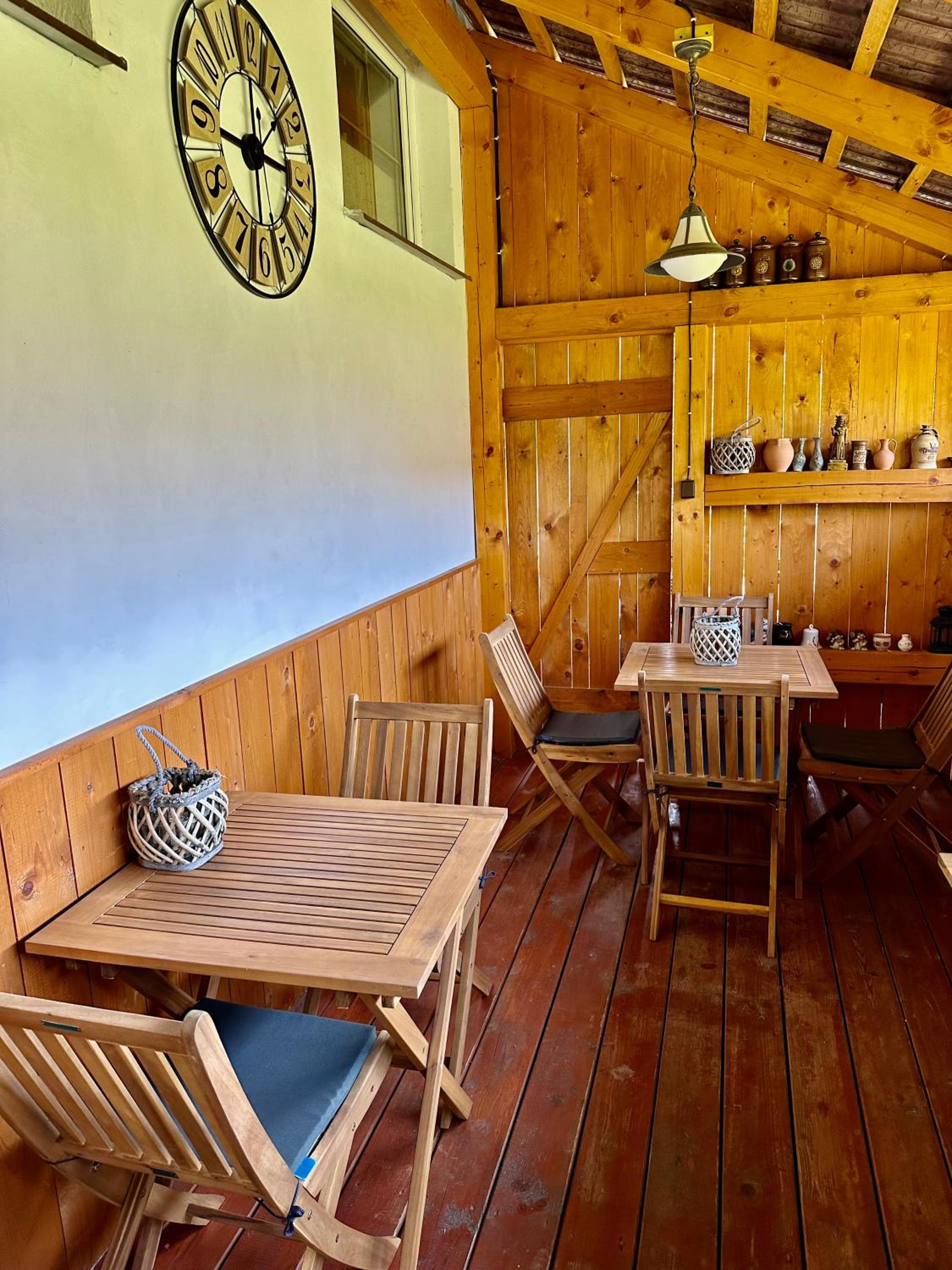 Photo 44