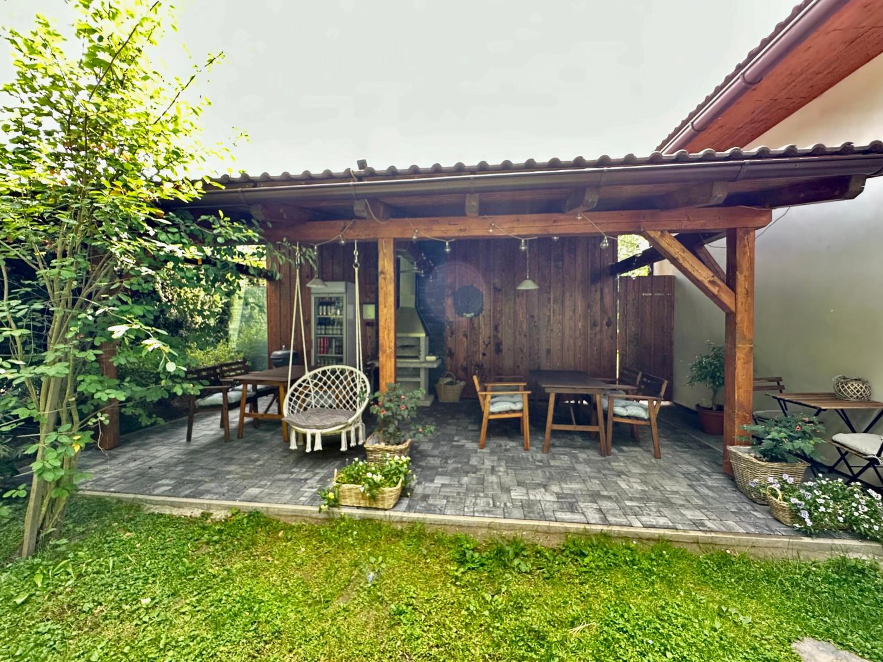 Photo 43