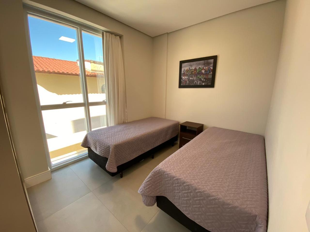 Apartamento amplo bem equipado