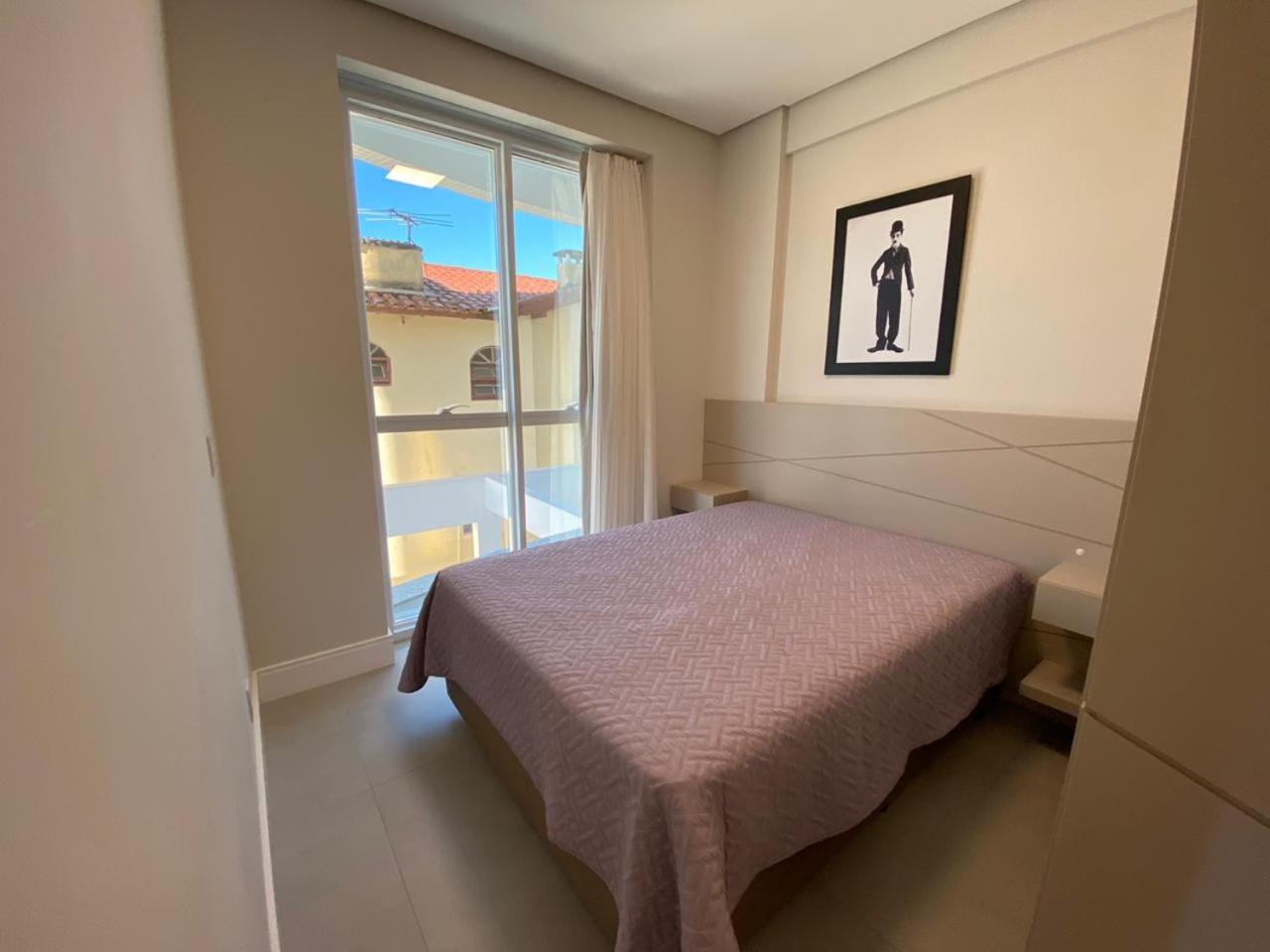 Apartamento amplo bem equipado