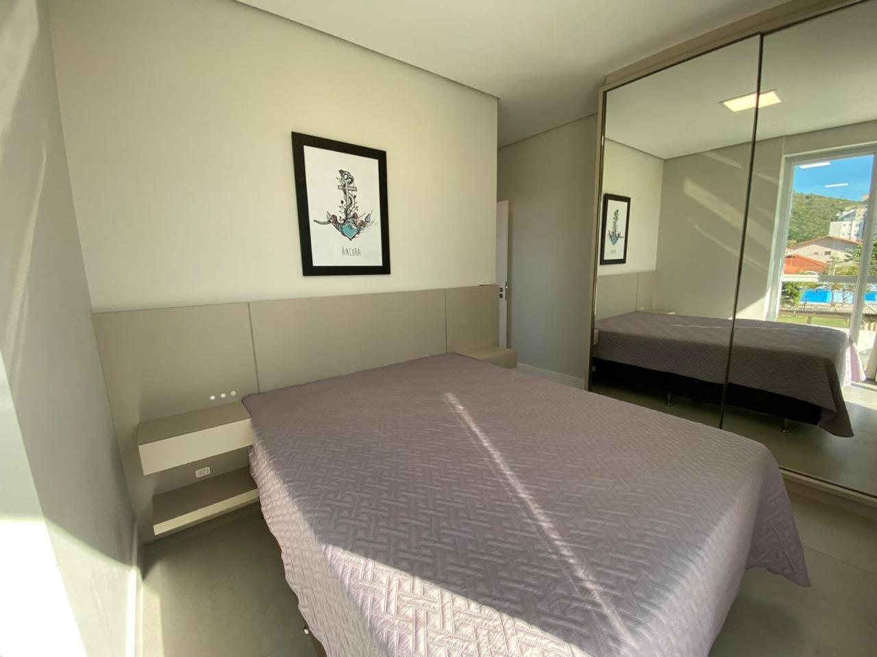 Apartamento amplo bem equipado