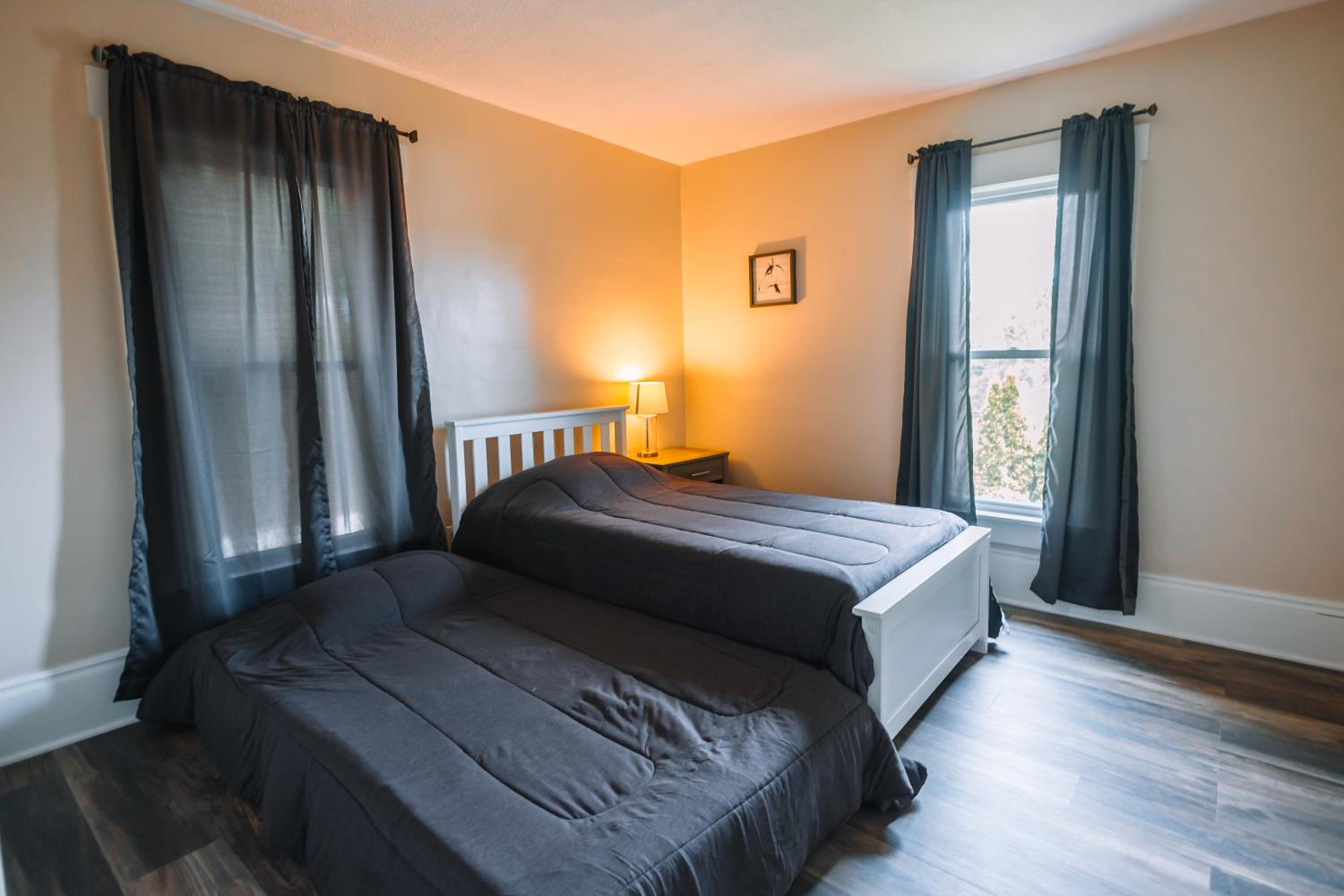 Downtown Escape Great for large families & groups view 4