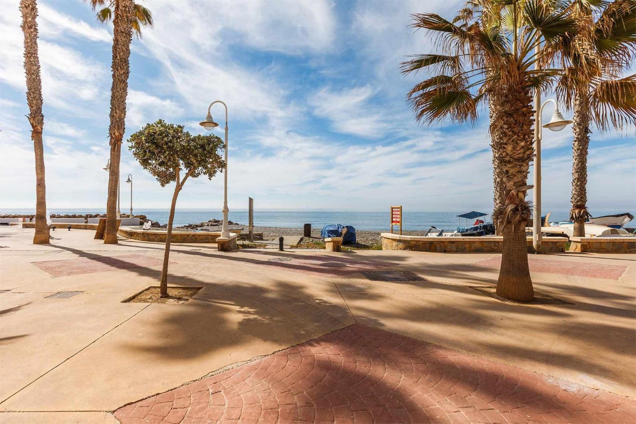 A&N Beachside Terrace Apartment with Pool & Parkin view 5