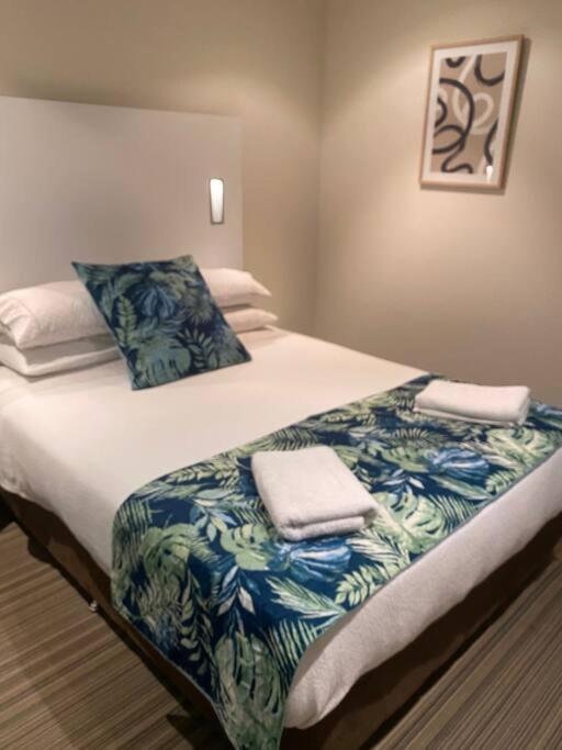 Liberty bay holiday Spacious two bedroom, two bathroom with sea views