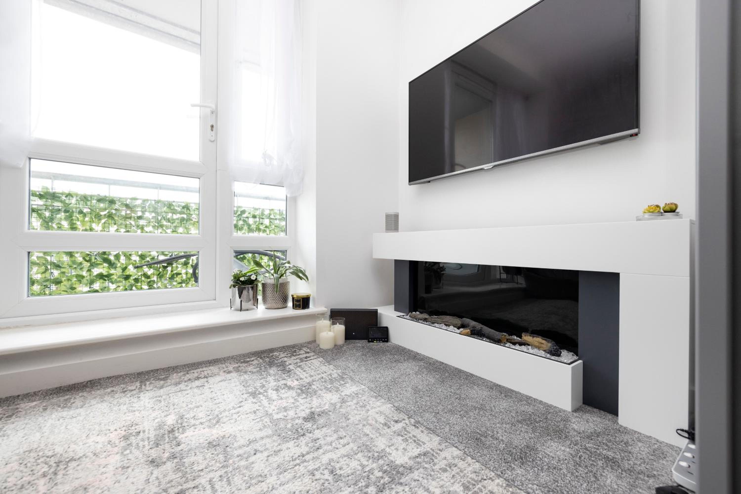 JOIVY Elegant Flat with Balcony view 3
