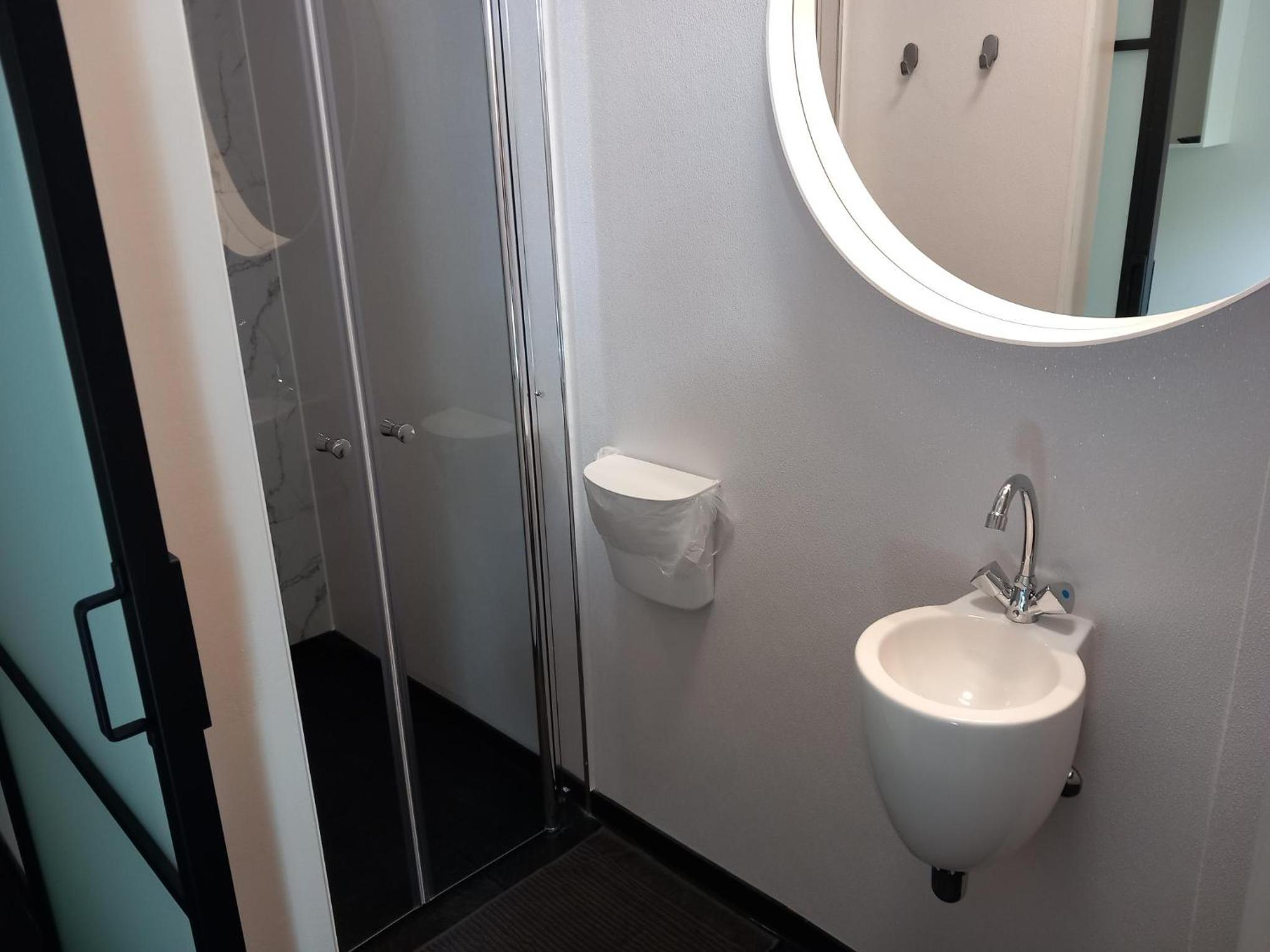 Meschermolen, overnachten in de schuur