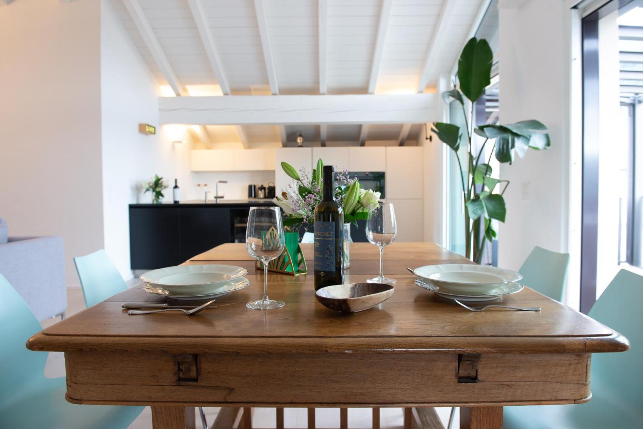 THE LOFT