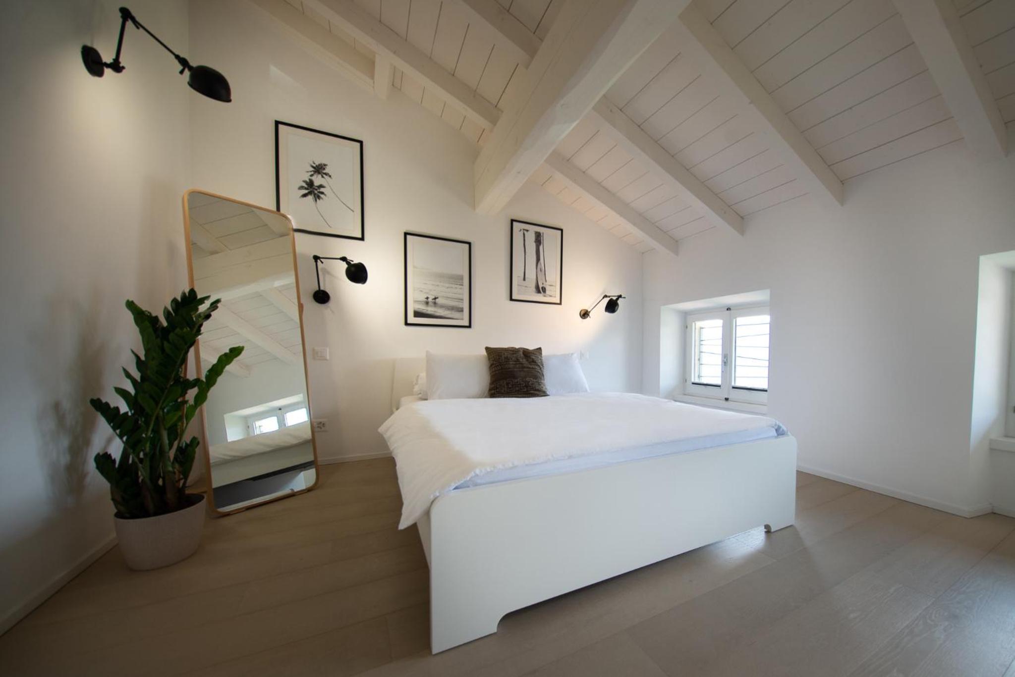 THE LOFT