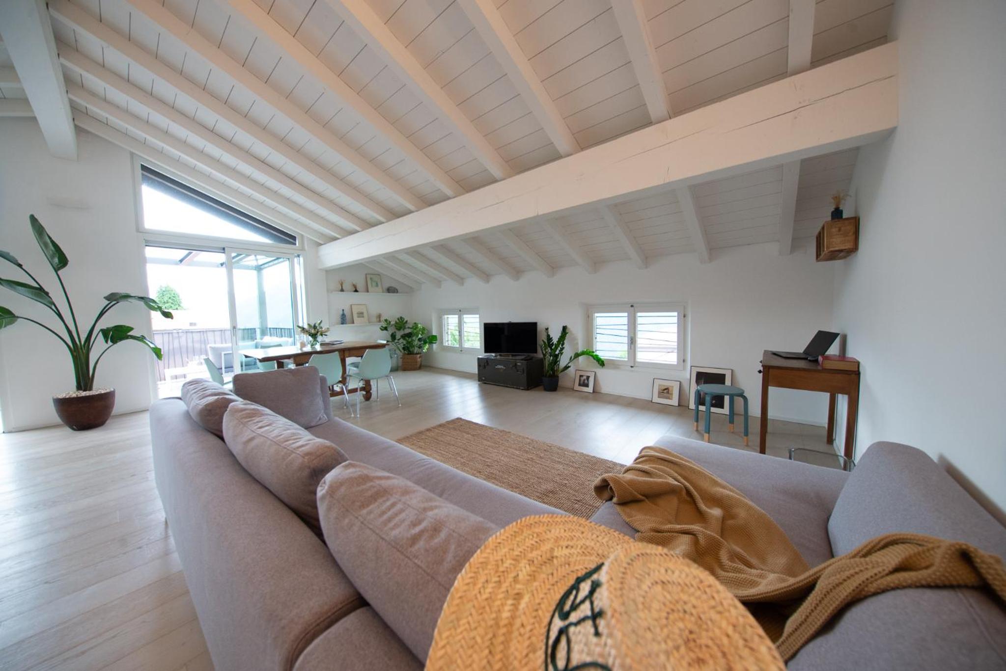 THE LOFT