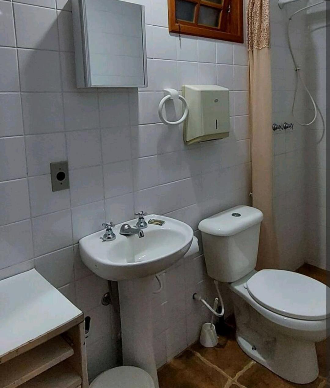 Casa com churrasqueira piscina privativa em São Pedro da Serra - Perto de Lumiar