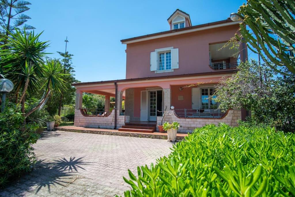 Villa California