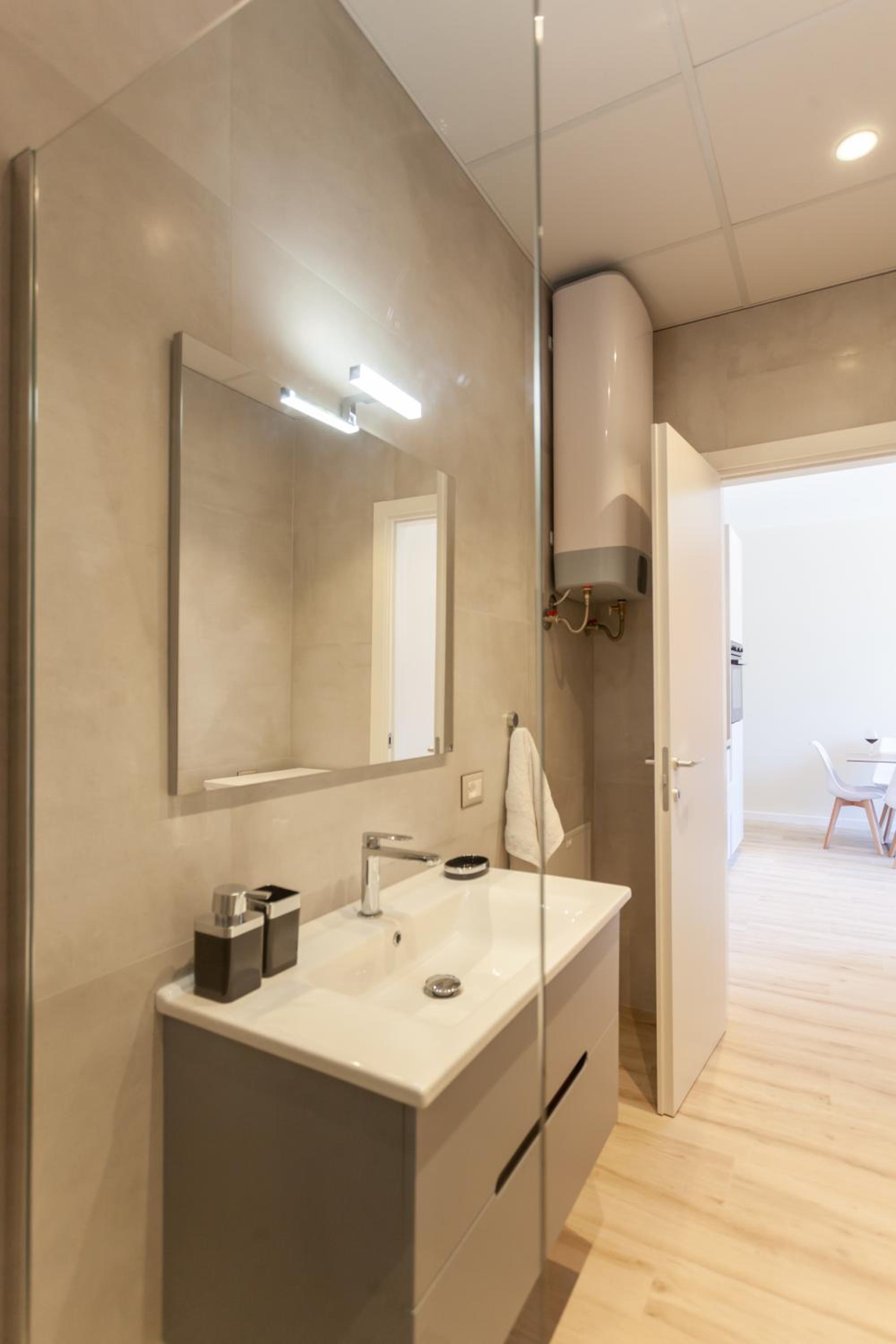 The Station Apartments - Durrës
