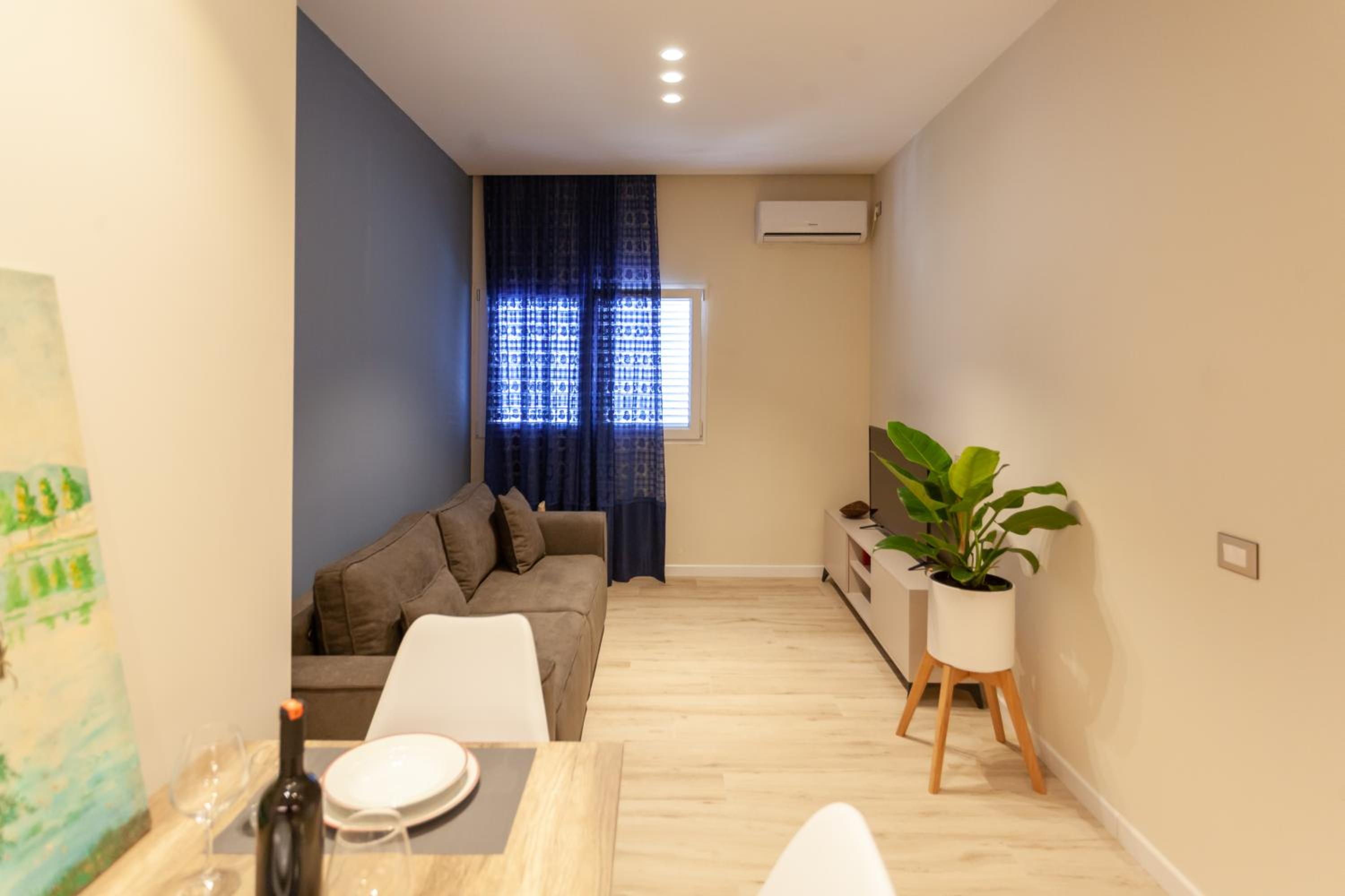 The Station Apartments - Durrës