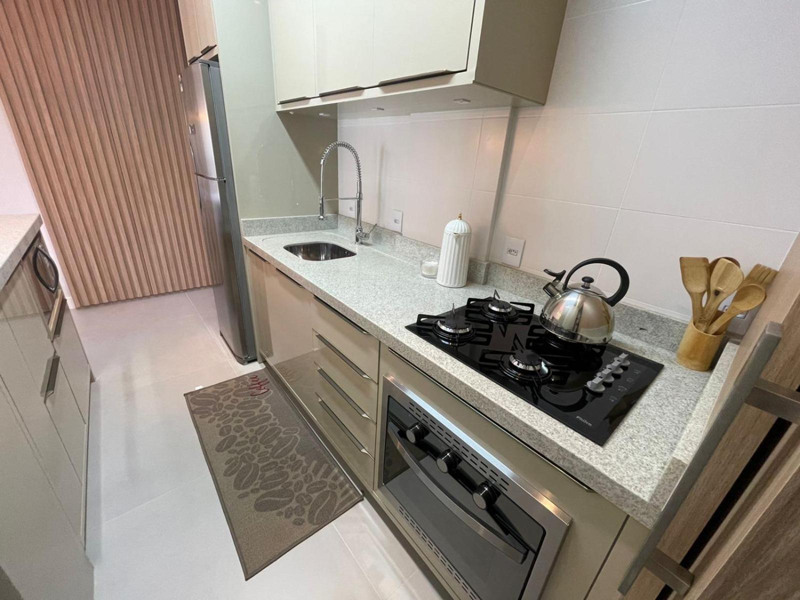 Cód 82 - Apartamento á 280m do mar