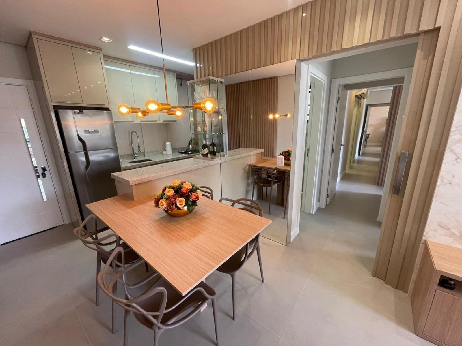 Cód 82 - Apartamento á 280m do mar