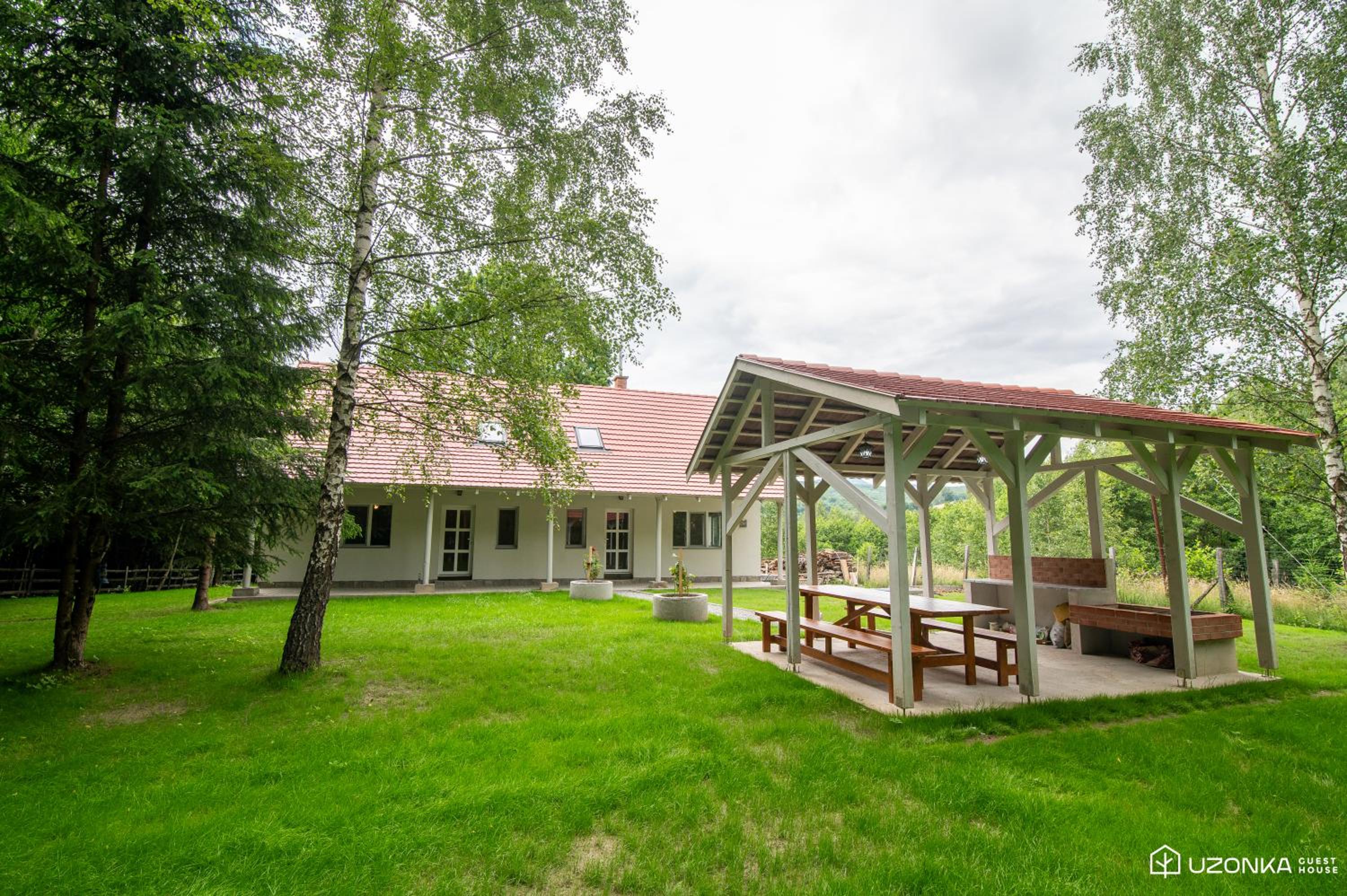 Uzonka Guesthouse