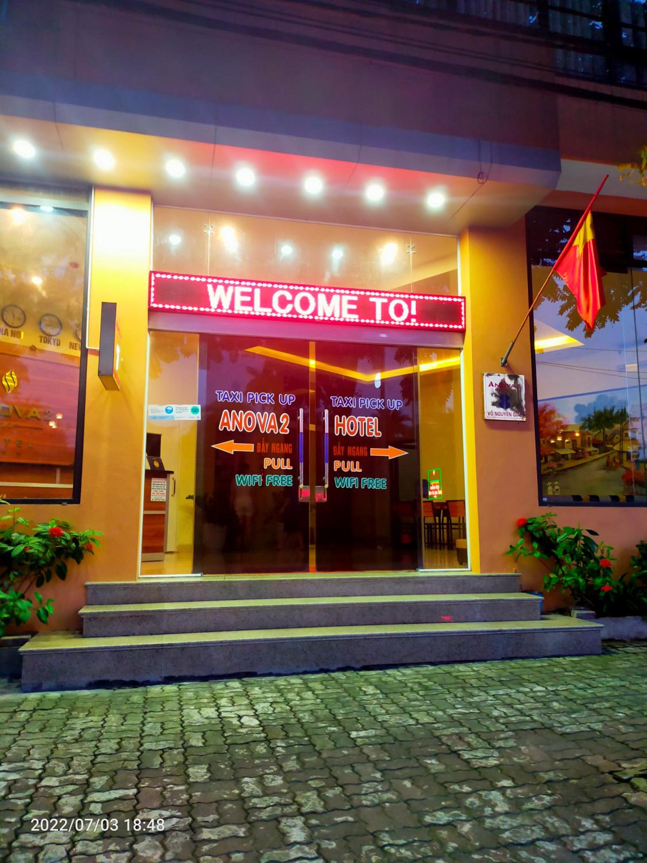 Anova 2 Hotel