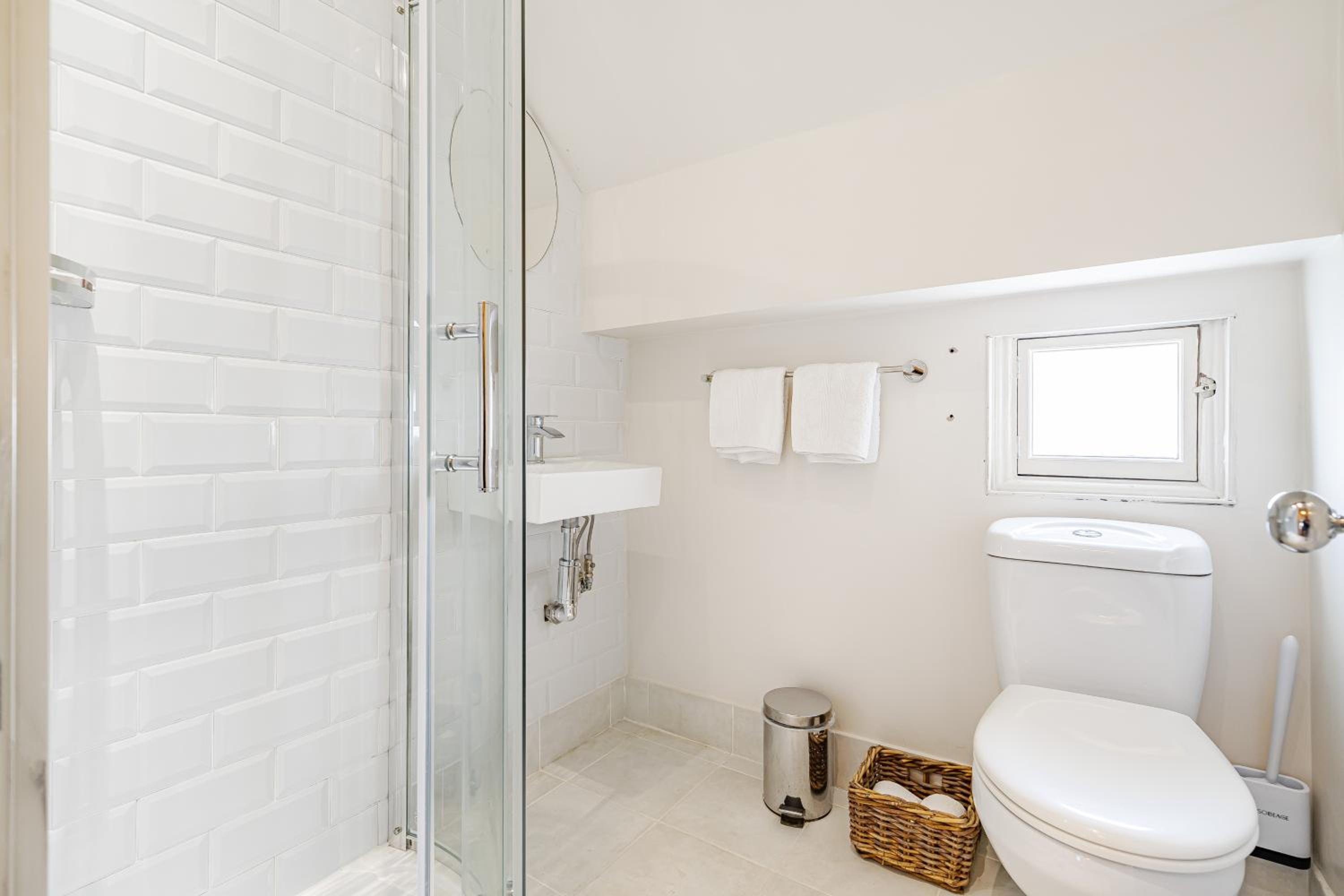 Charming two bedroom Maisonette