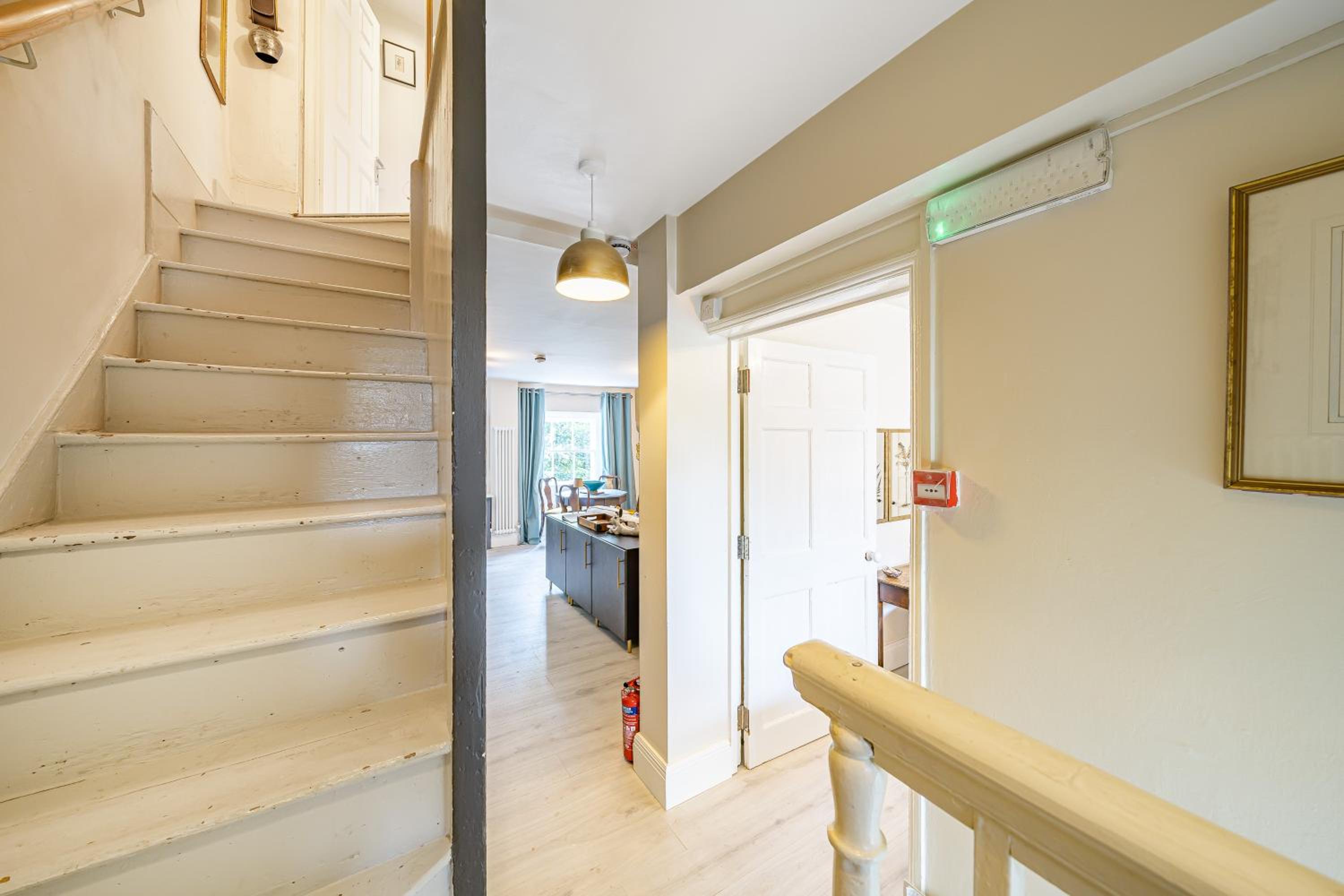 Charming two bedroom Maisonette