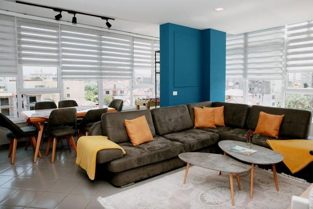 The Modern Pad by PikHost