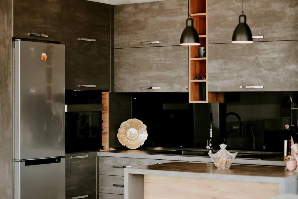 The Modern Pad by PikHost