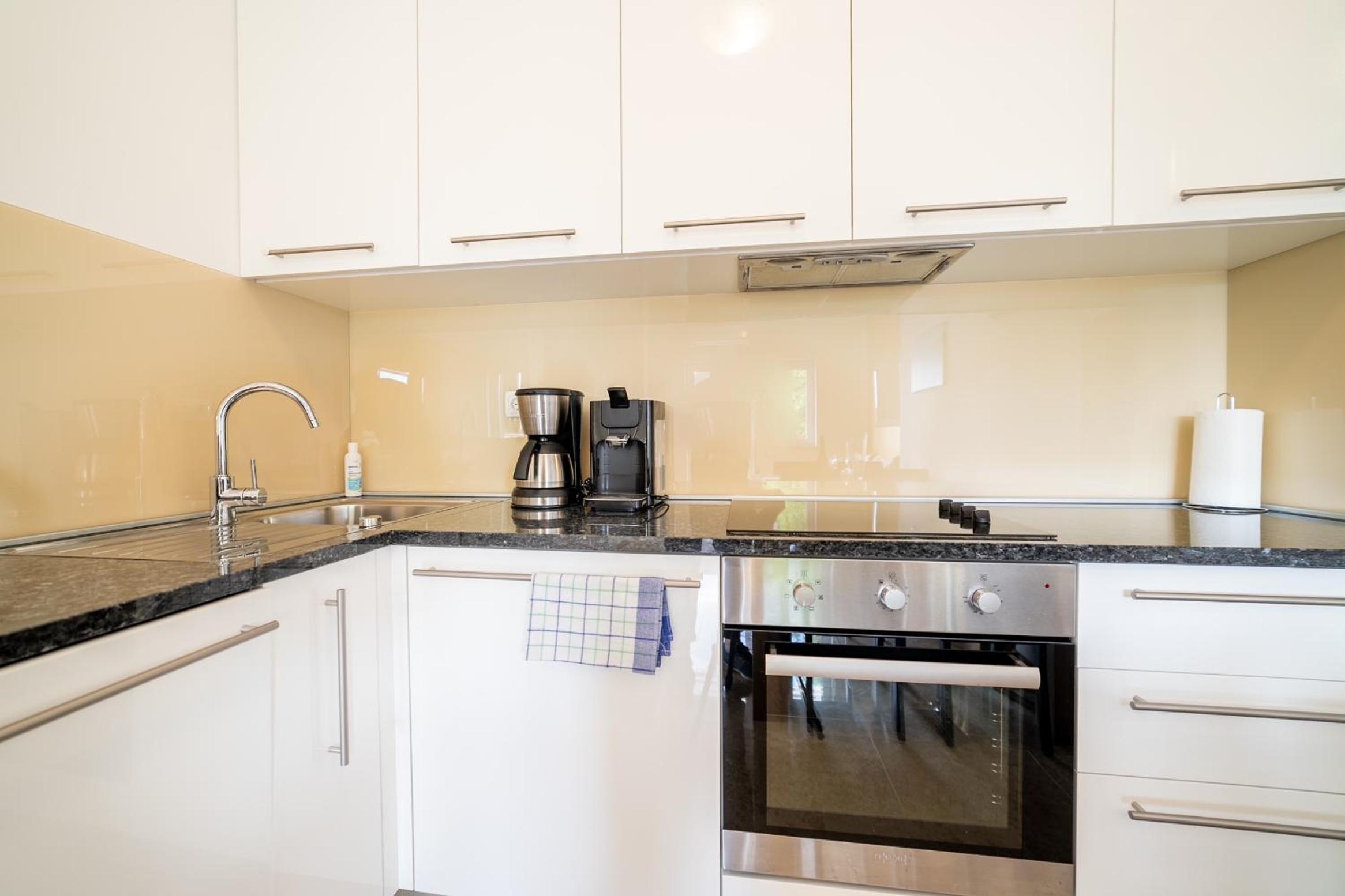 Moderne Familienwohnung mit Panorama-Meerblick