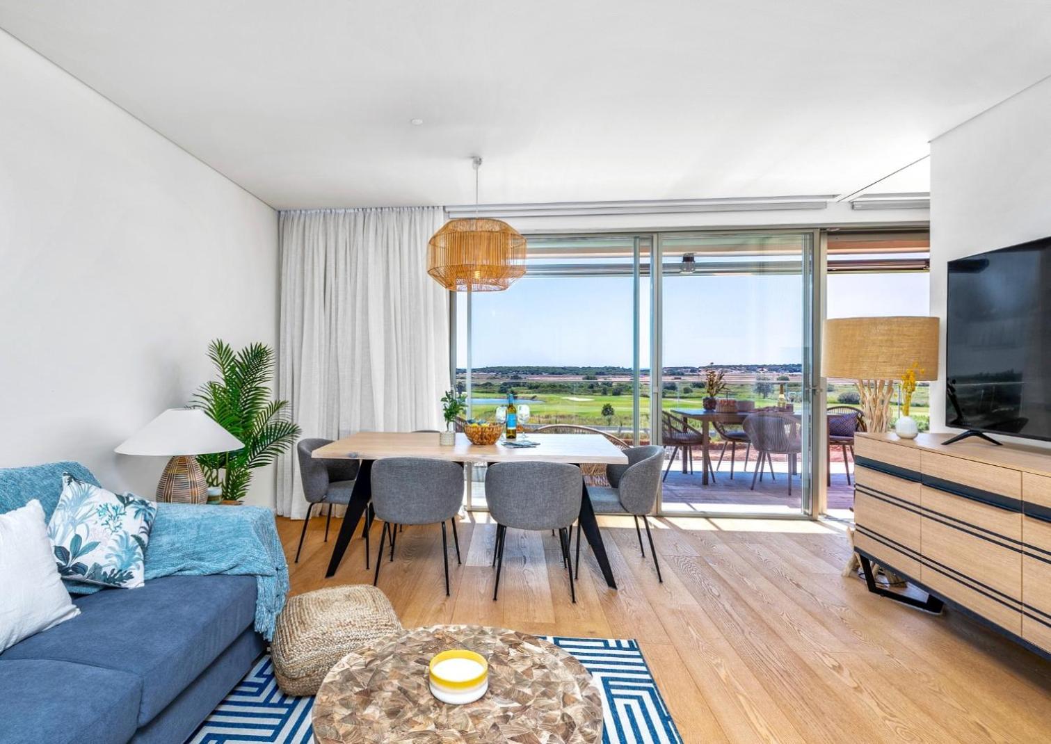 Vilamoura Luxury Retreat with Pool, Garden and Near Beach