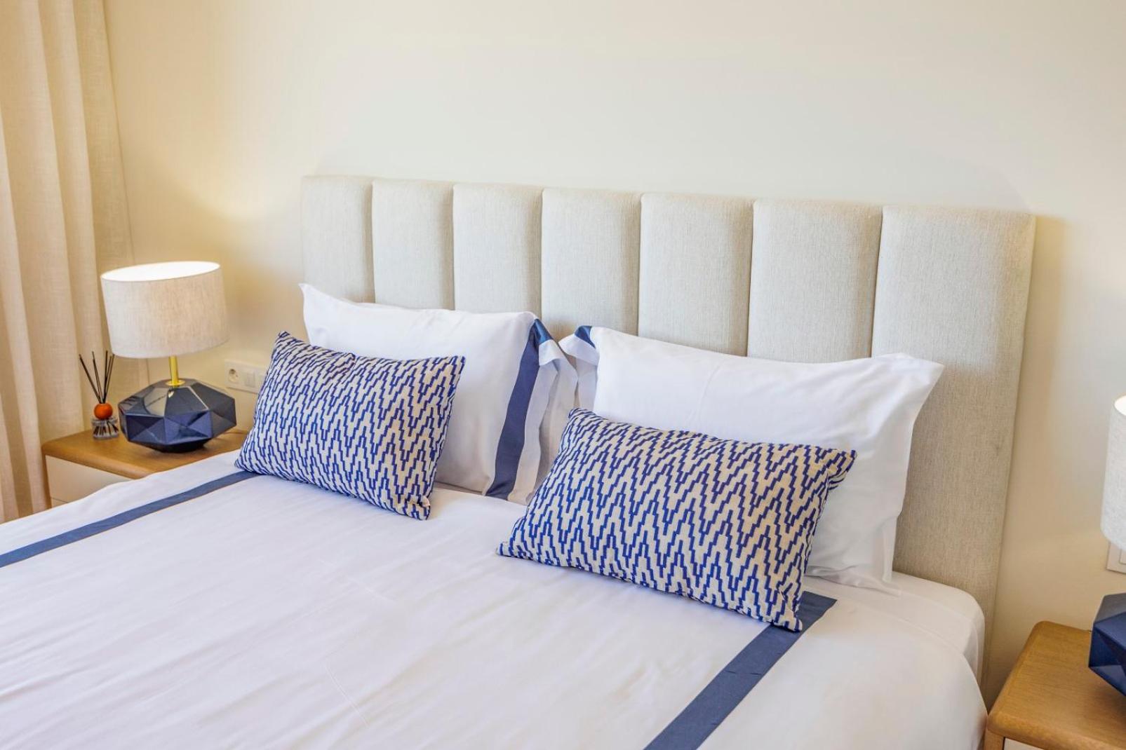 Vilamoura Luxury Retreat with Pool, Garden and Near Beach
