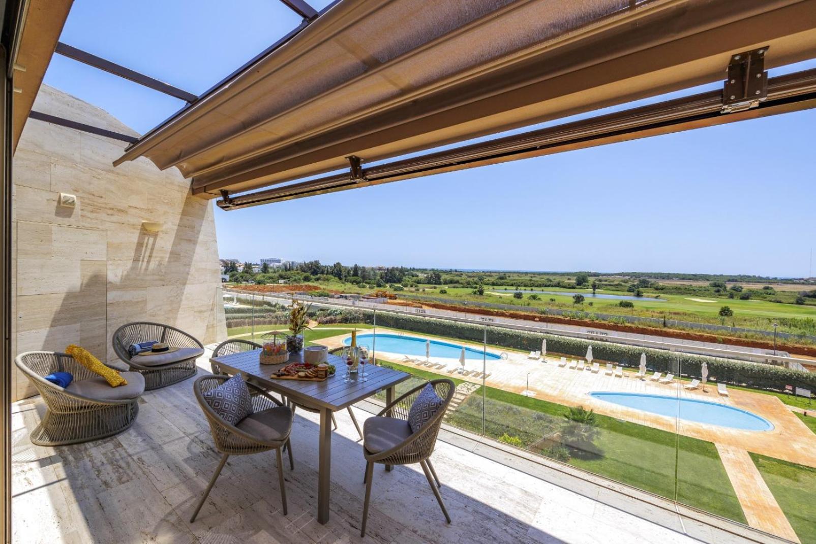 Vilamoura Luxury Retreat with Pool, Garden and Near Beach