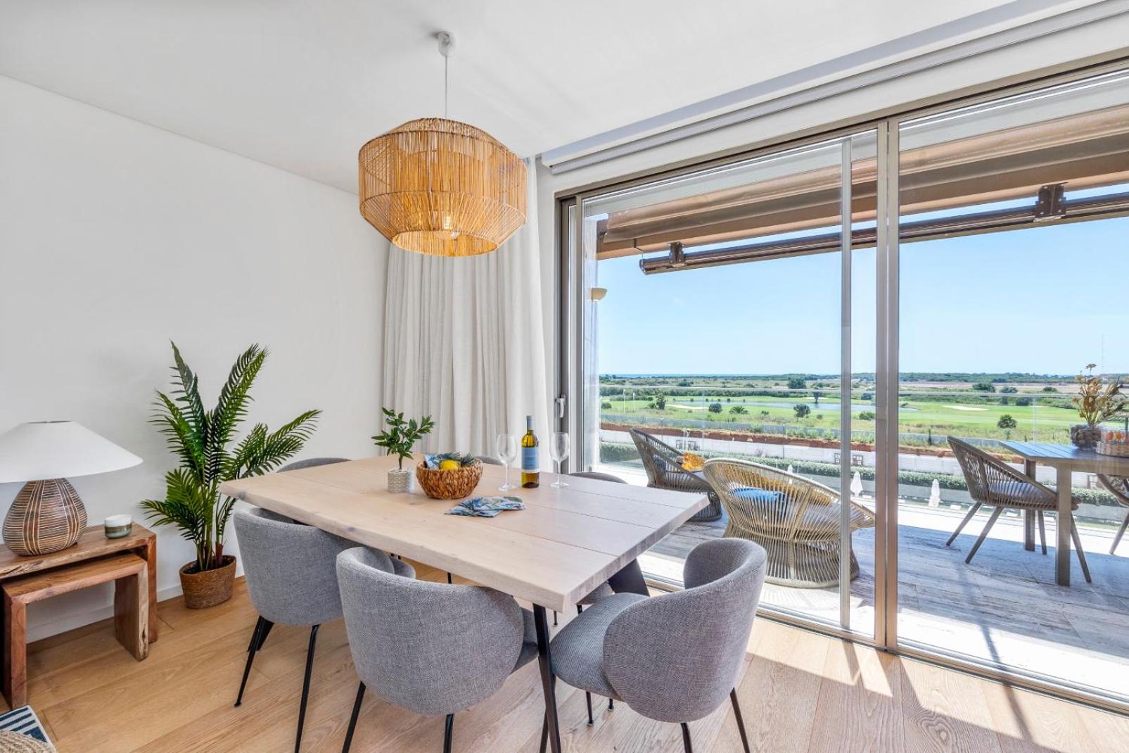 Vilamoura Luxury Retreat with Pool, Garden and Near Beach