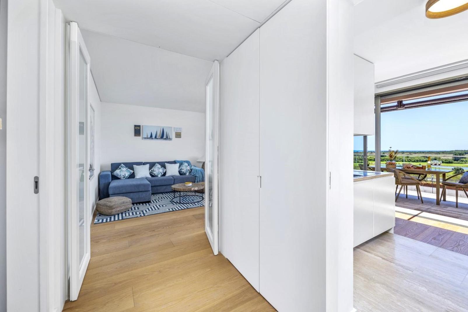 Vilamoura Luxury Retreat with Pool, Garden and Near Beach